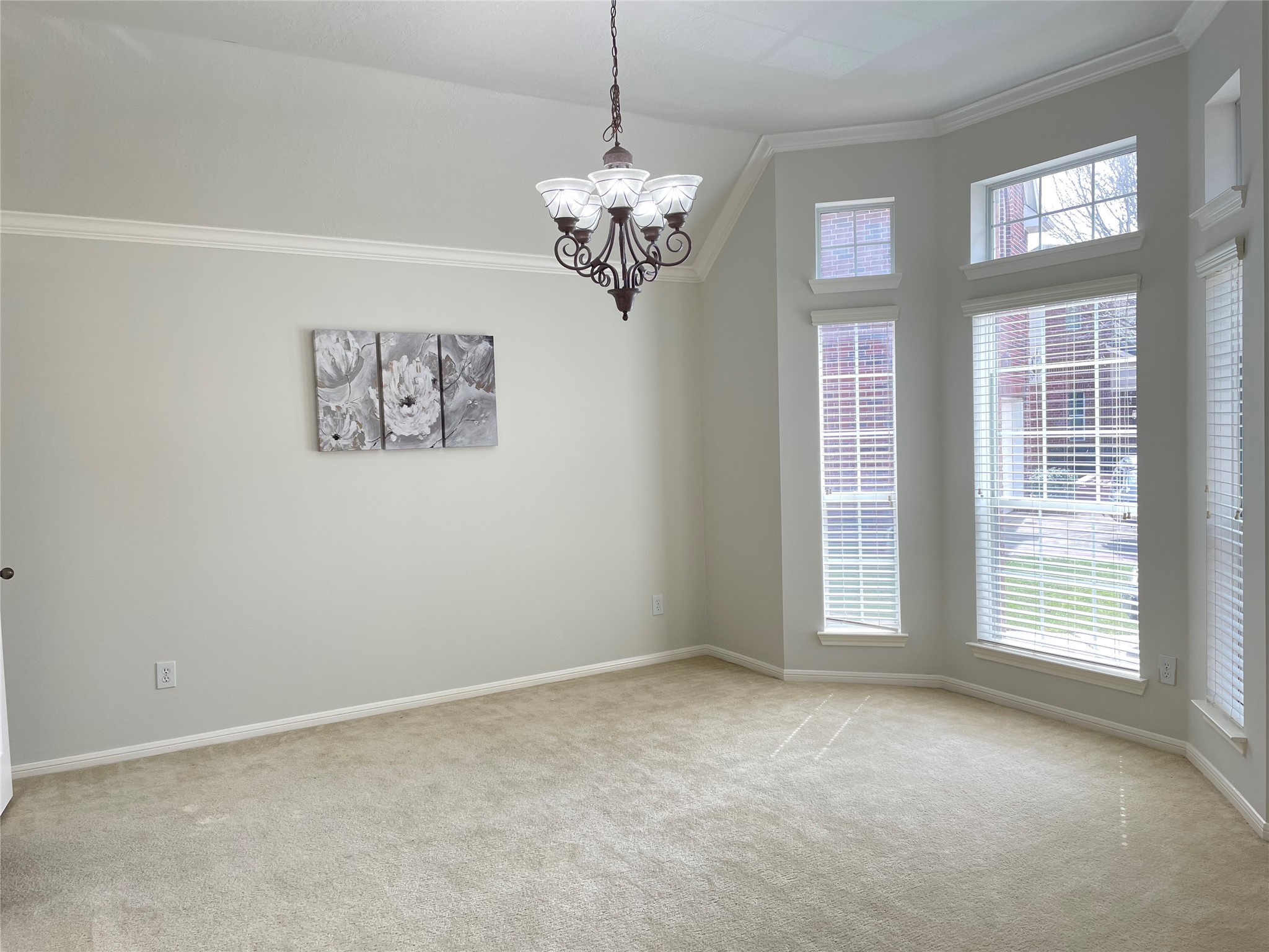 17606 Mossy Brook Court Property Photo 5