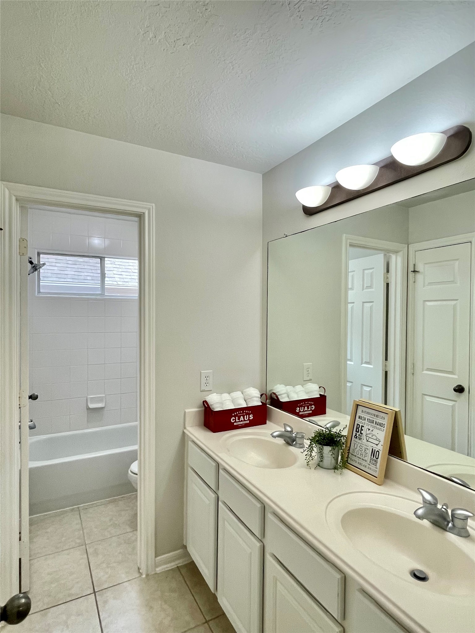 17606 Mossy Brook Court Property Photo 21