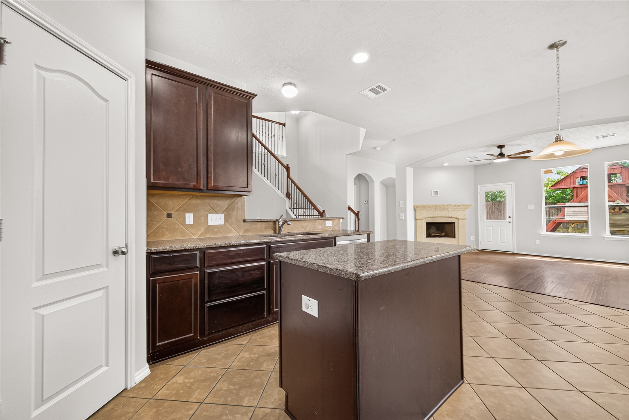 3508 Oakville Drive Property Photo 20