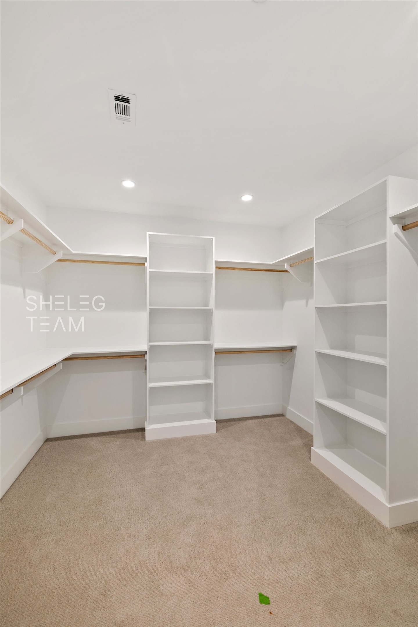808 Crawford St 4114 Property Photo 8