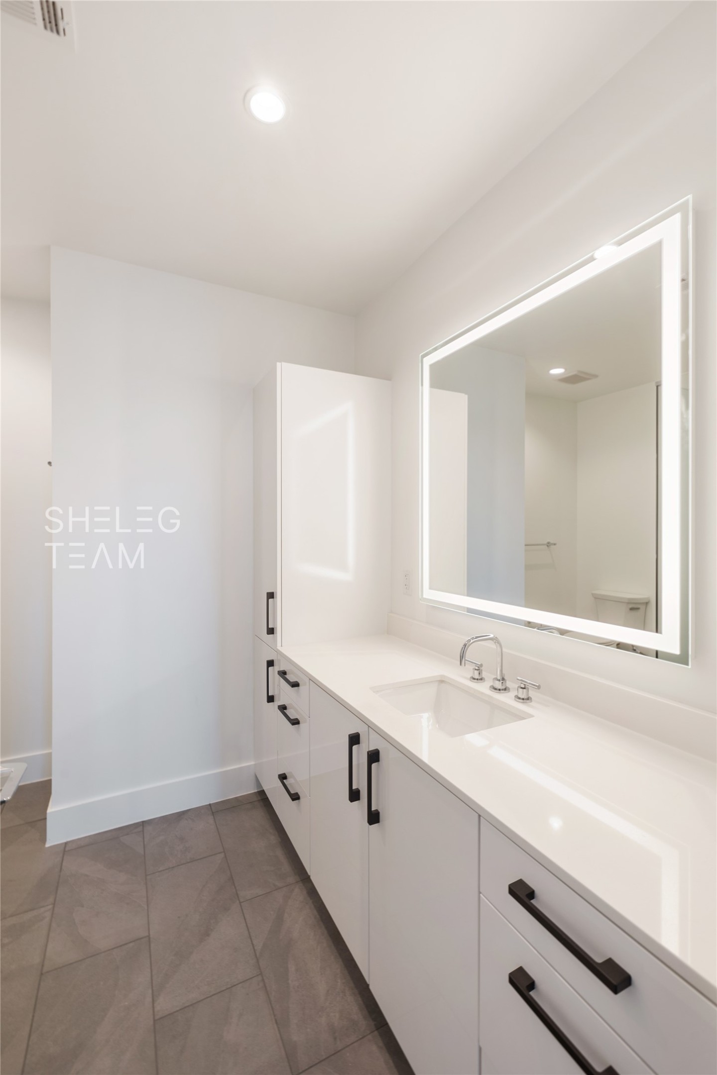 808 Crawford St 4114 Property Photo 14