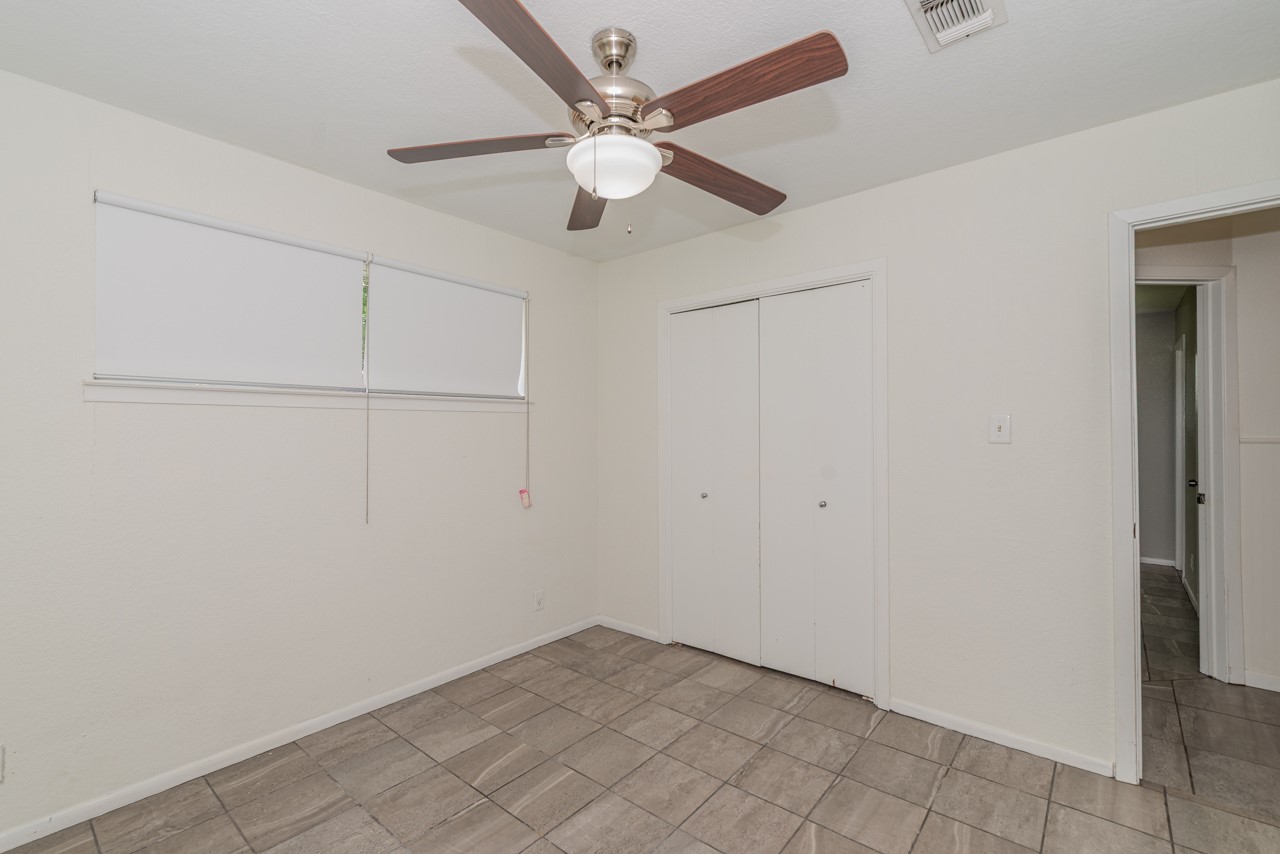 135 W Barkley Street Property Photo 21