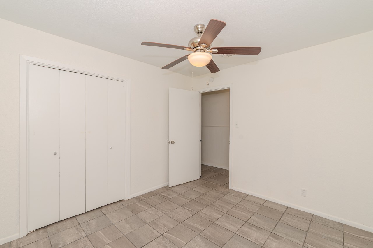 135 W Barkley Street Property Photo 22