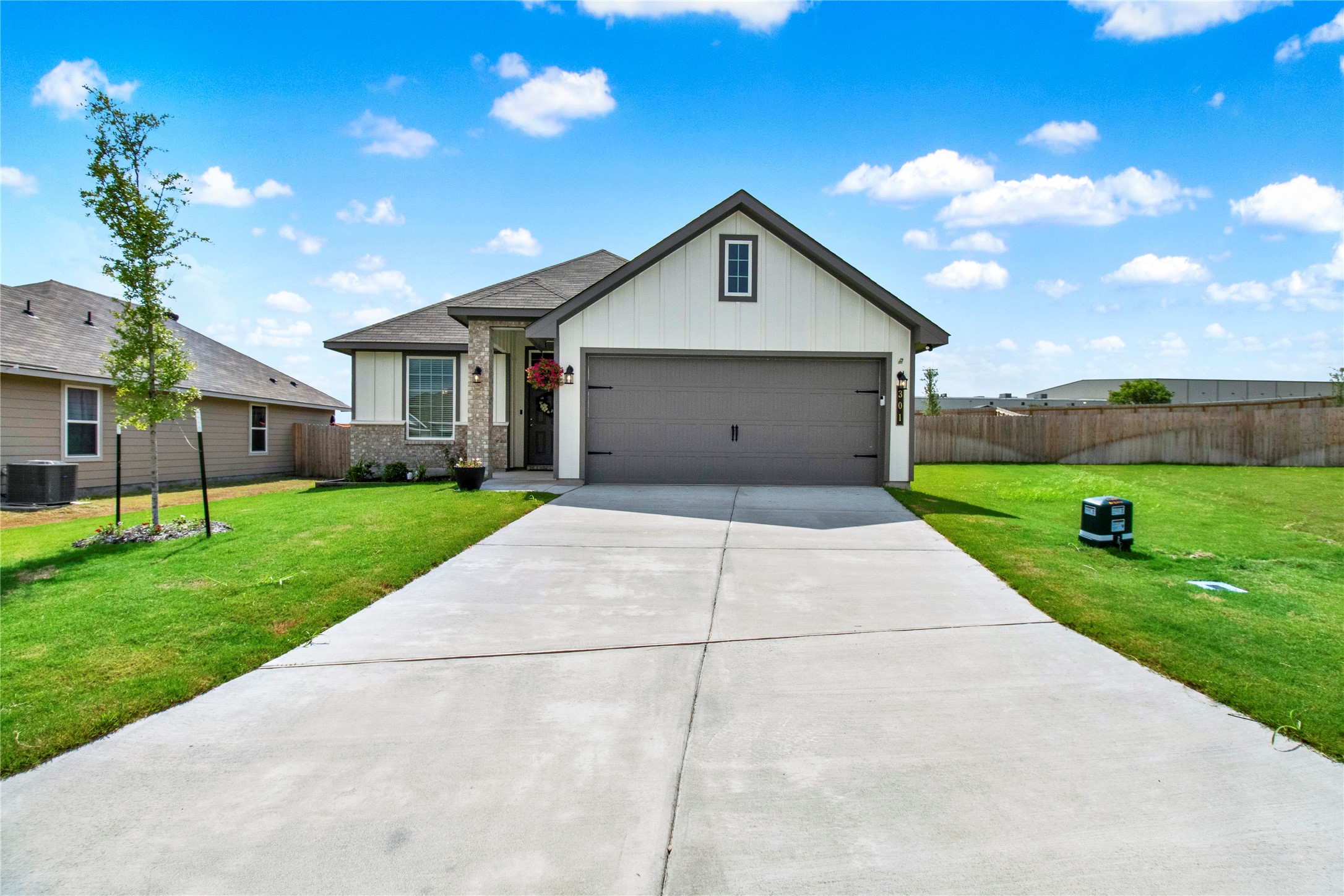 301 State Loop Property Photo 1