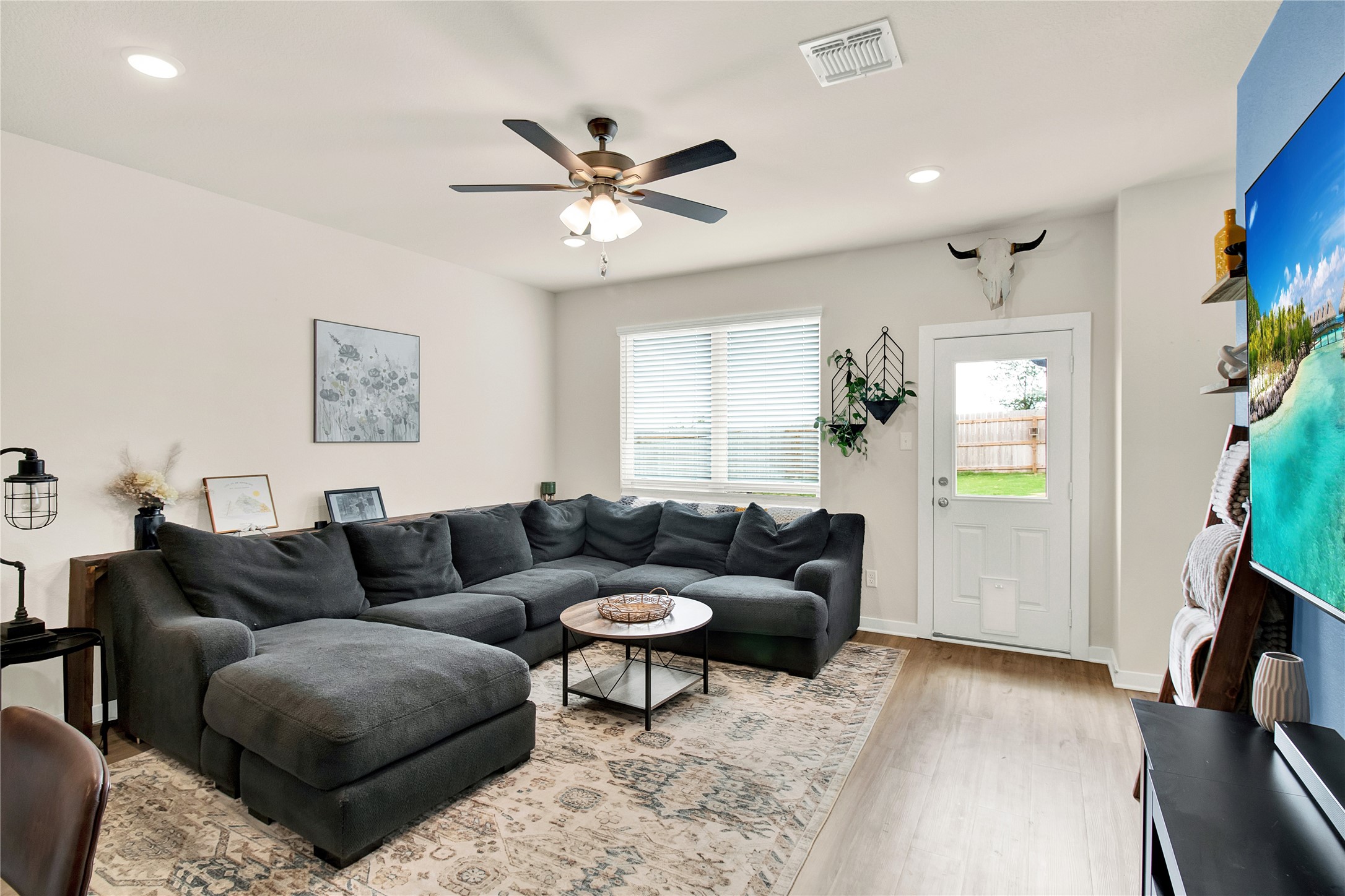 301 State Loop Property Photo 9