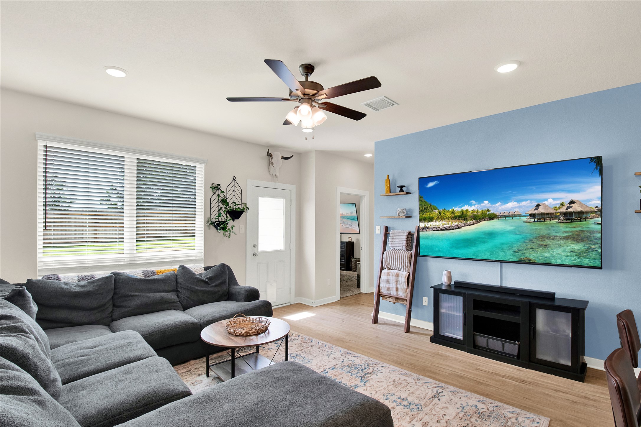 301 State Loop Property Photo 10