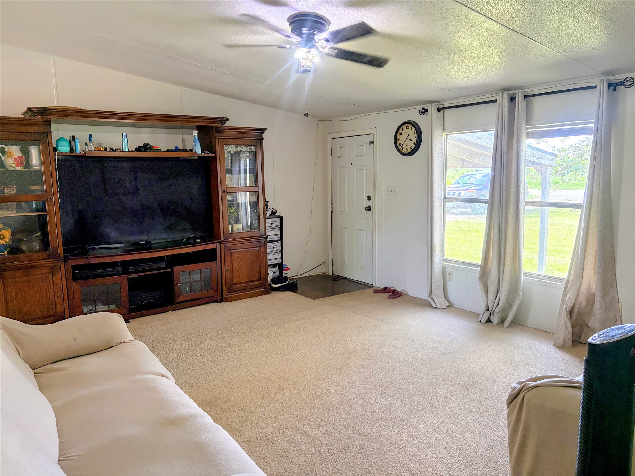 24810 Zube Road Property Photo 7
