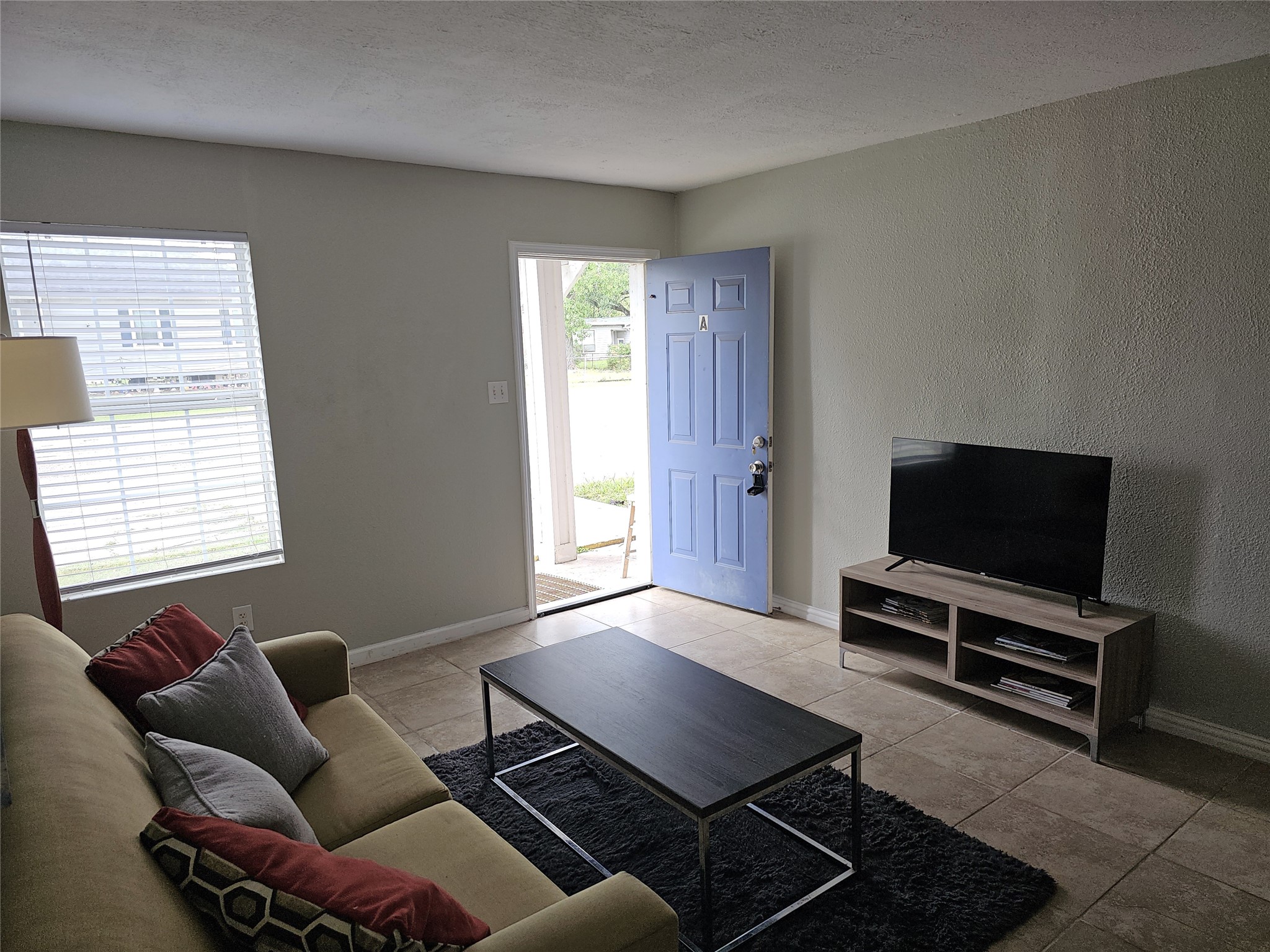 1502 Oleander Drive A Property Photo 4
