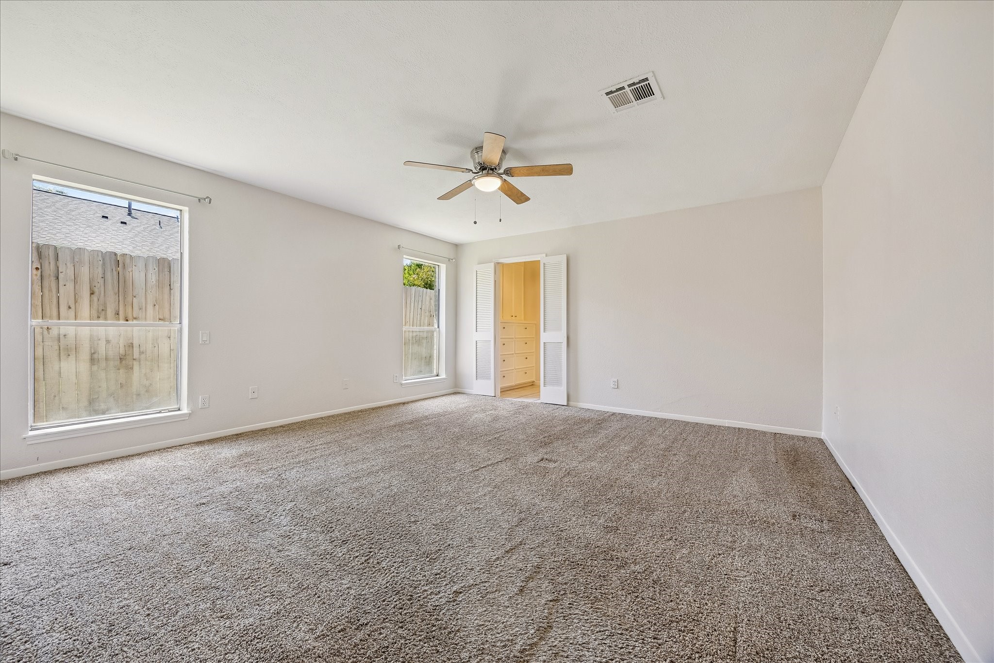 7618 Bankside Drive Property Photo 4