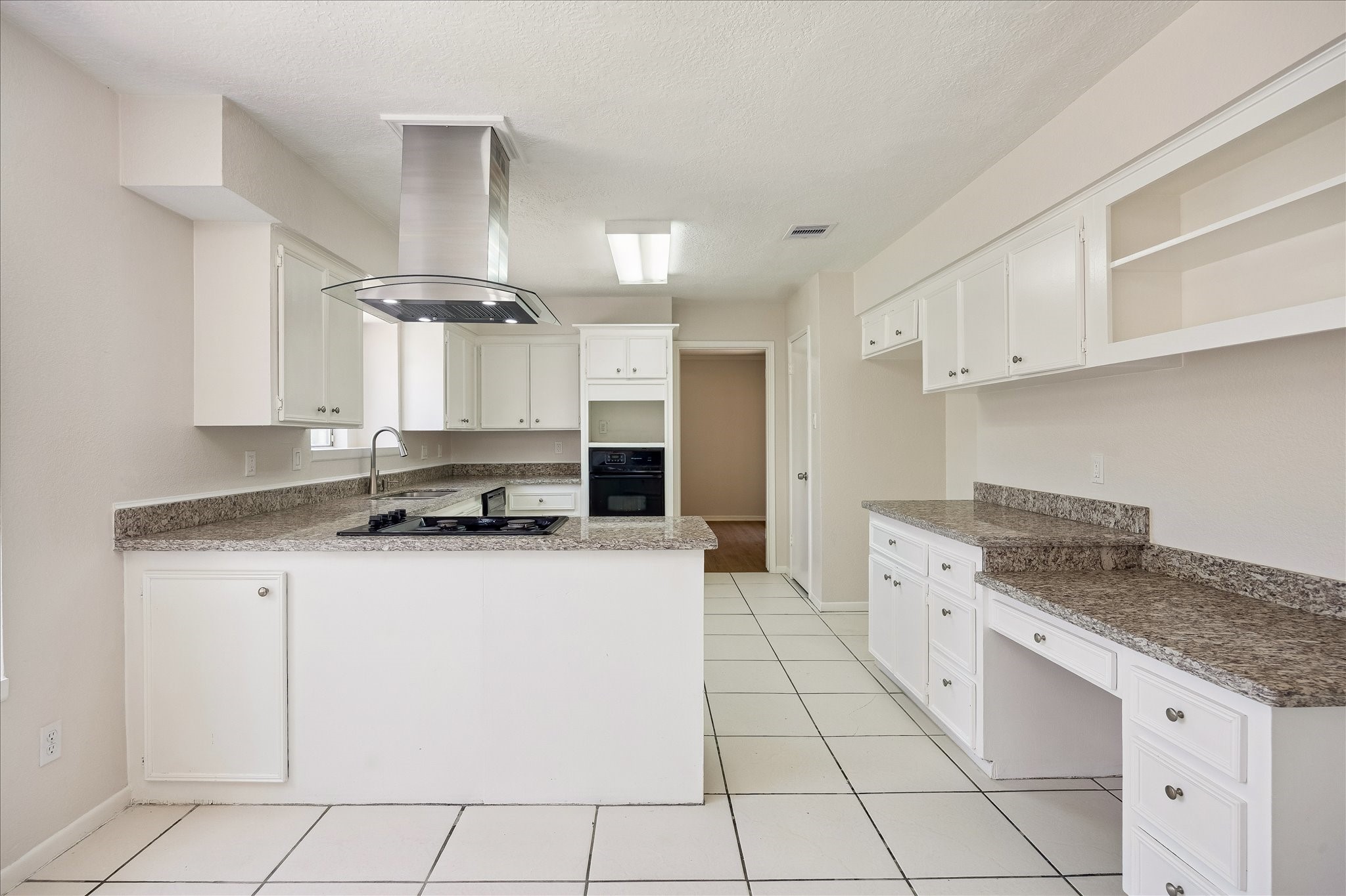 7618 Bankside Drive Property Photo 9