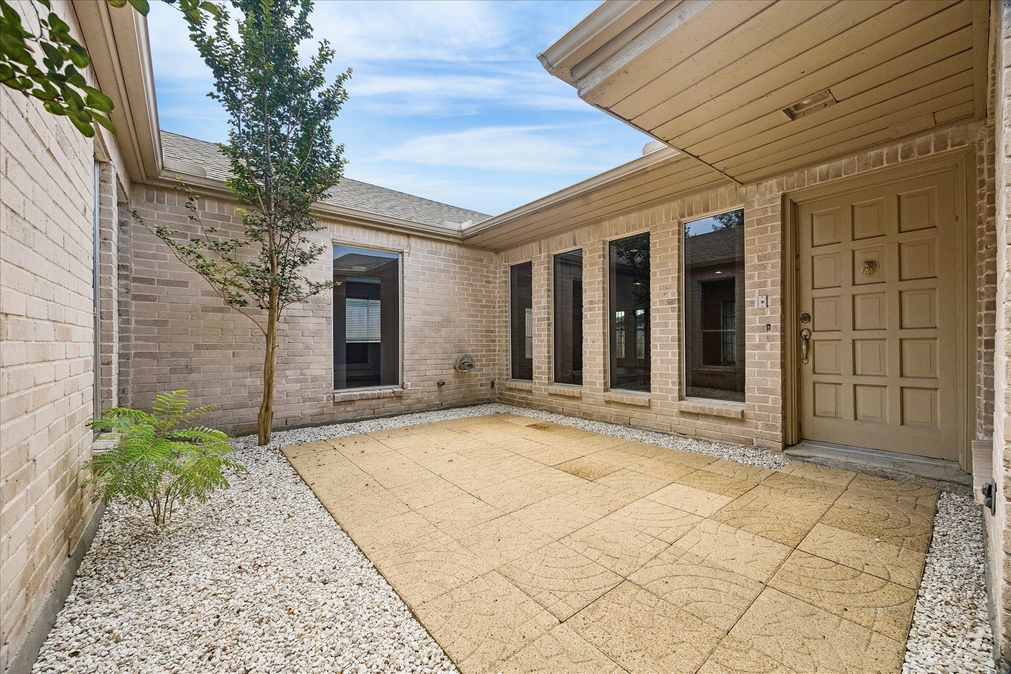 7618 Bankside Drive Property Photo 15