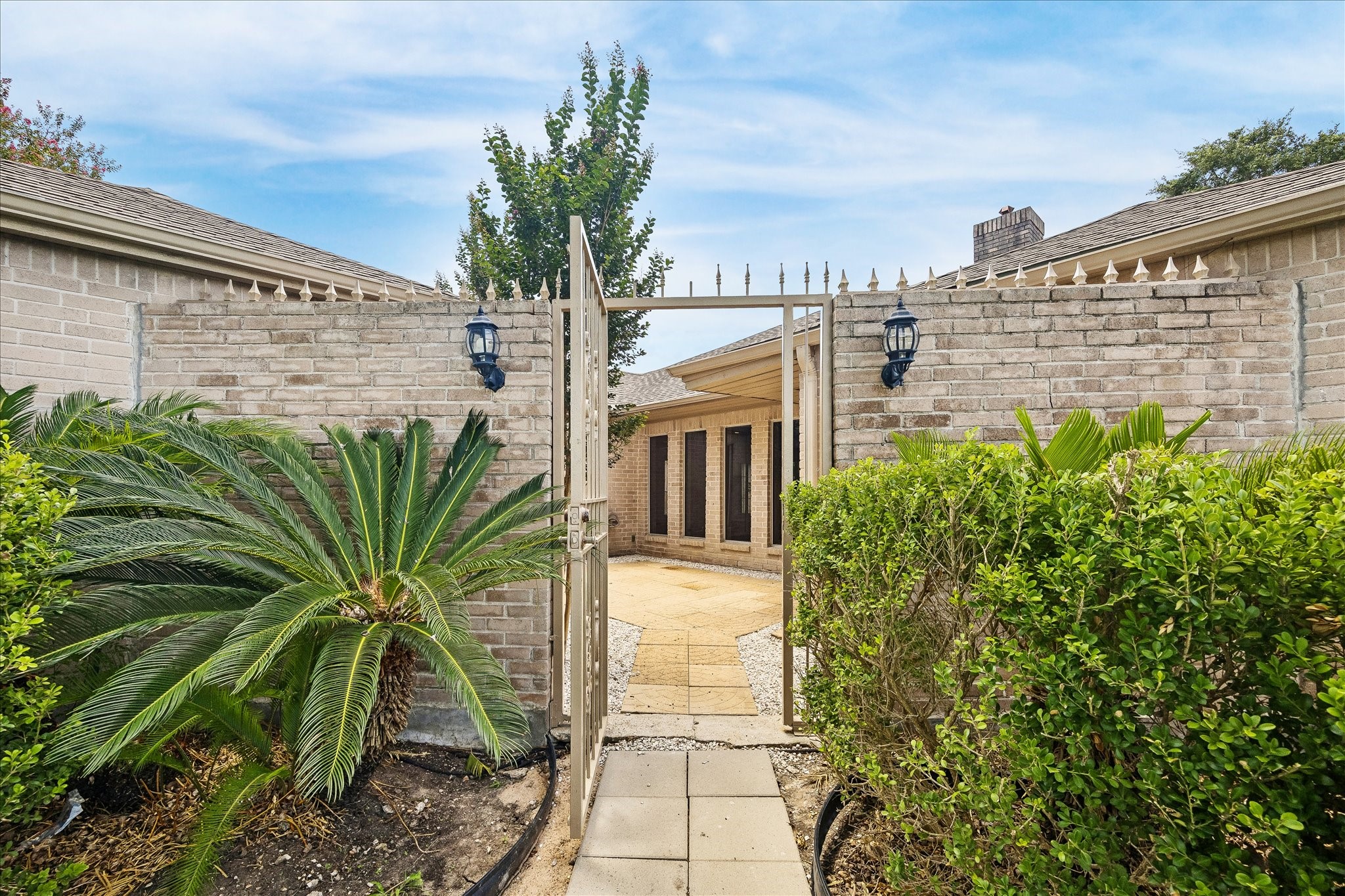 7618 Bankside Drive Property Photo 16