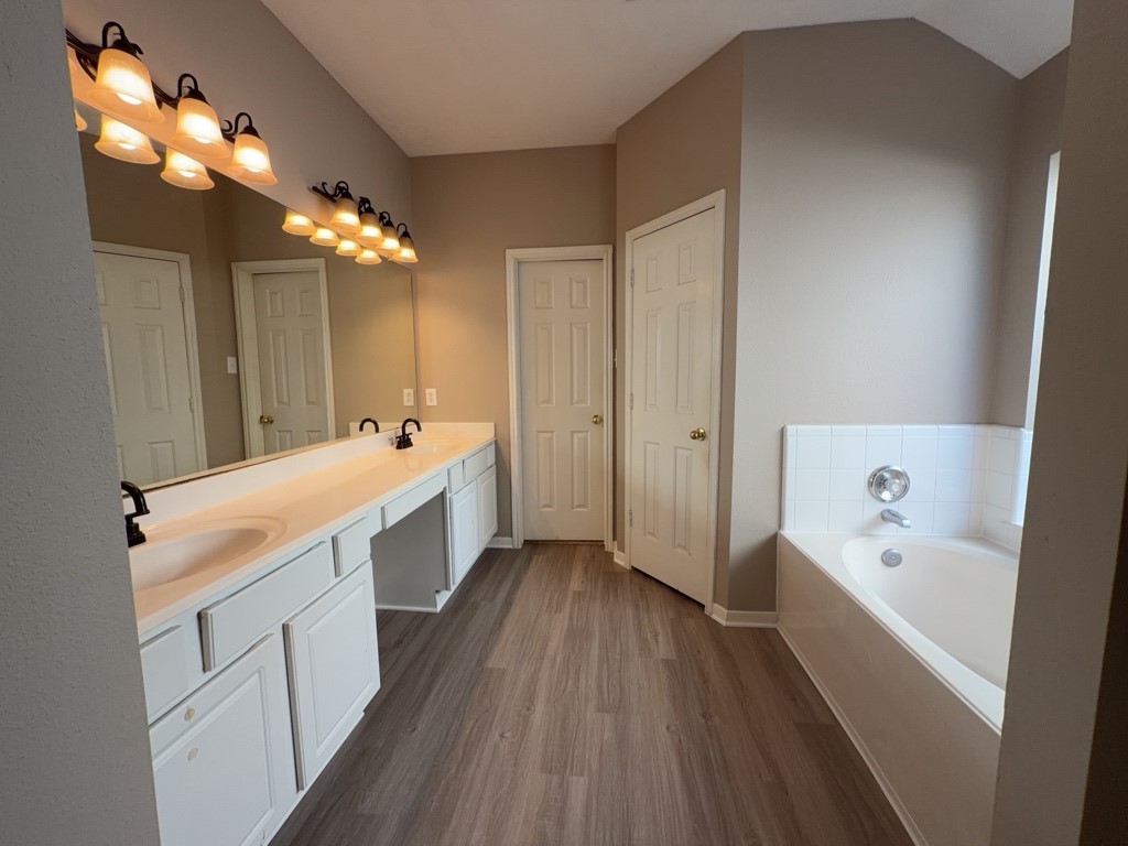 2530 Chatford Hollow Lane Property Photo 14