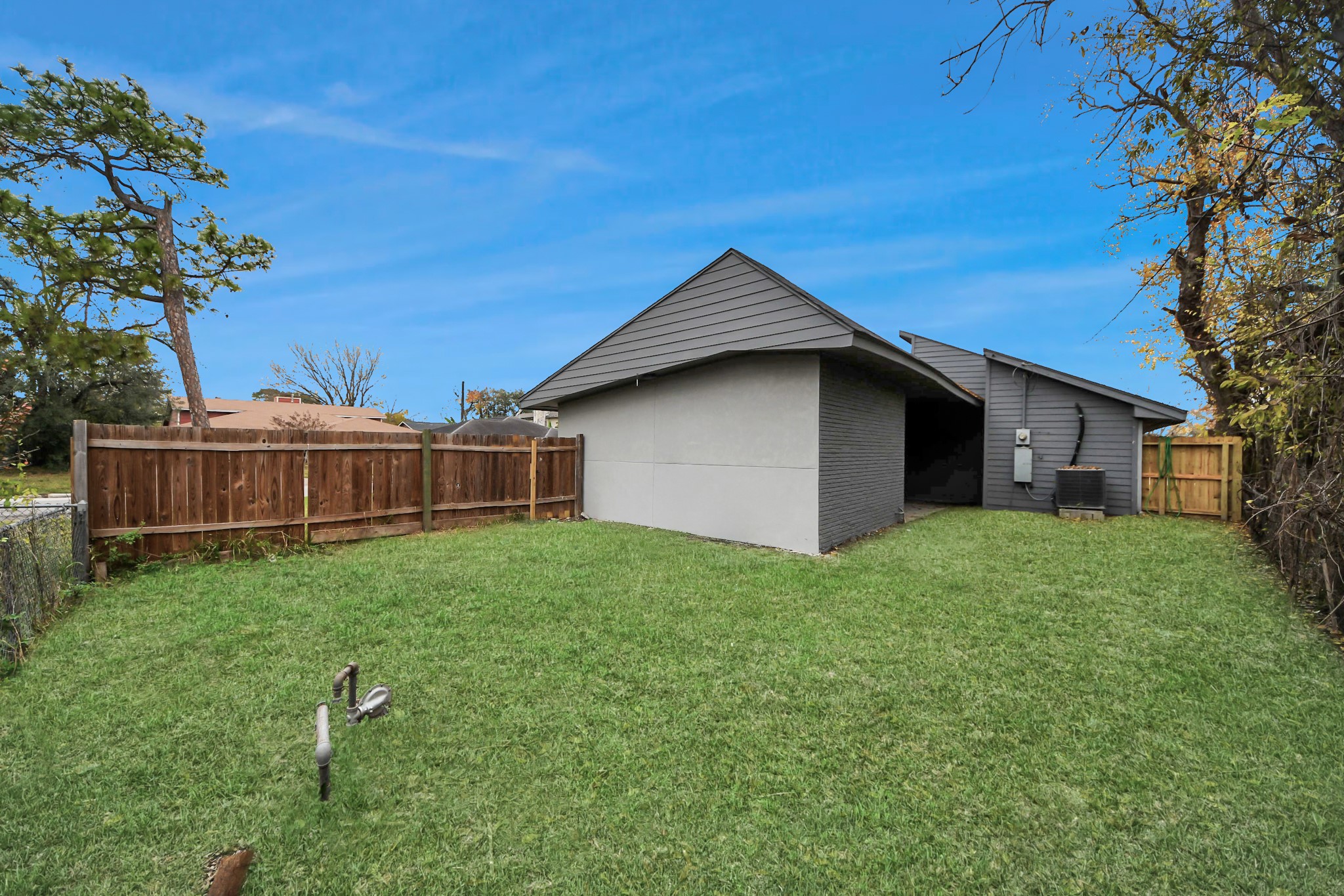 2626 Knotty Oaks Trail Property Photo 10