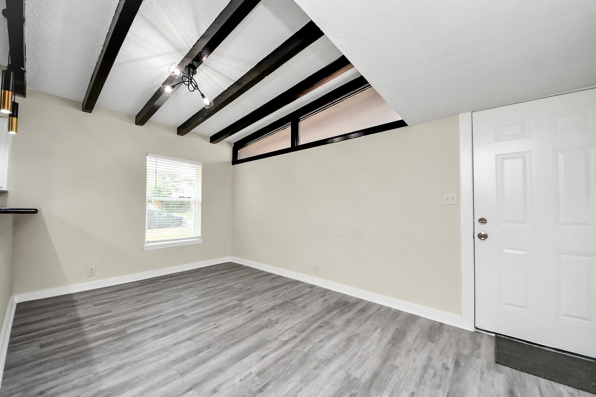 2626 Knotty Oaks Trail Property Photo 15