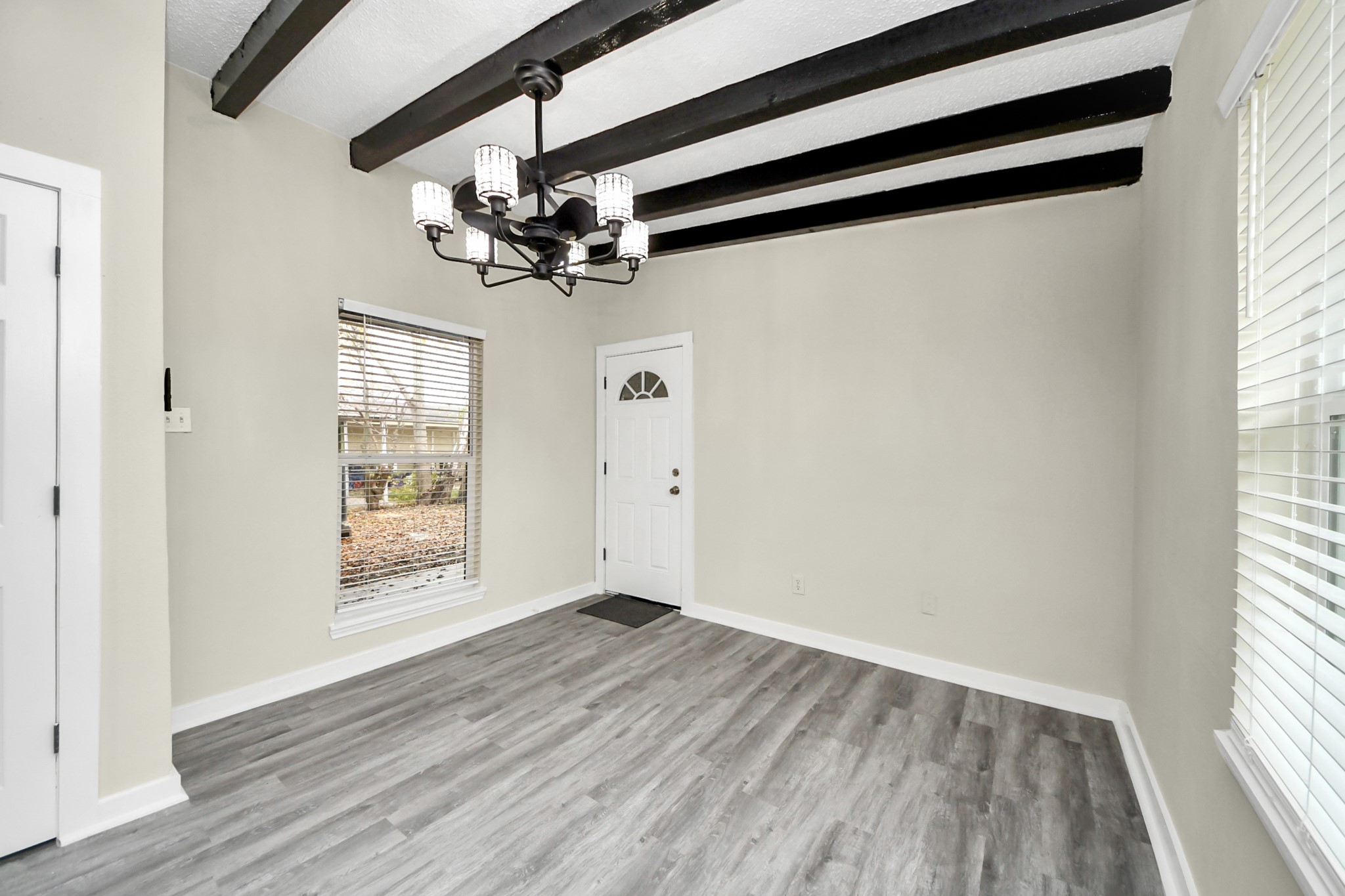 2626 Knotty Oaks Trail Property Photo 24
