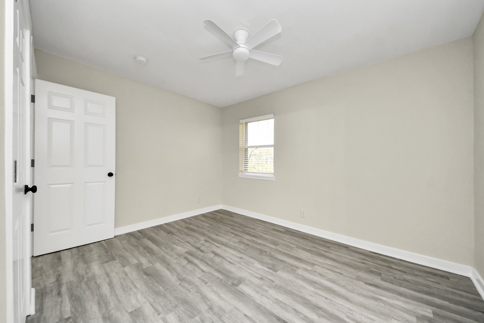 2626 Knotty Oaks Trail Property Photo 31