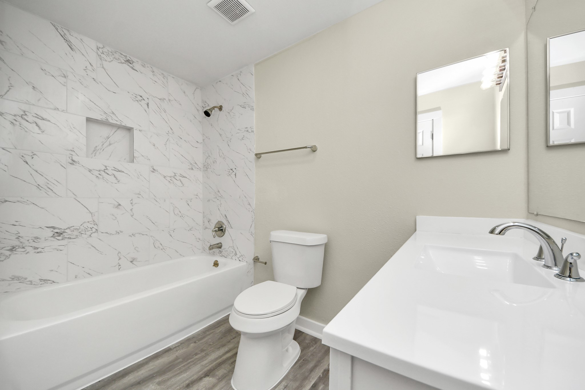2626 Knotty Oaks Trail Property Photo 33