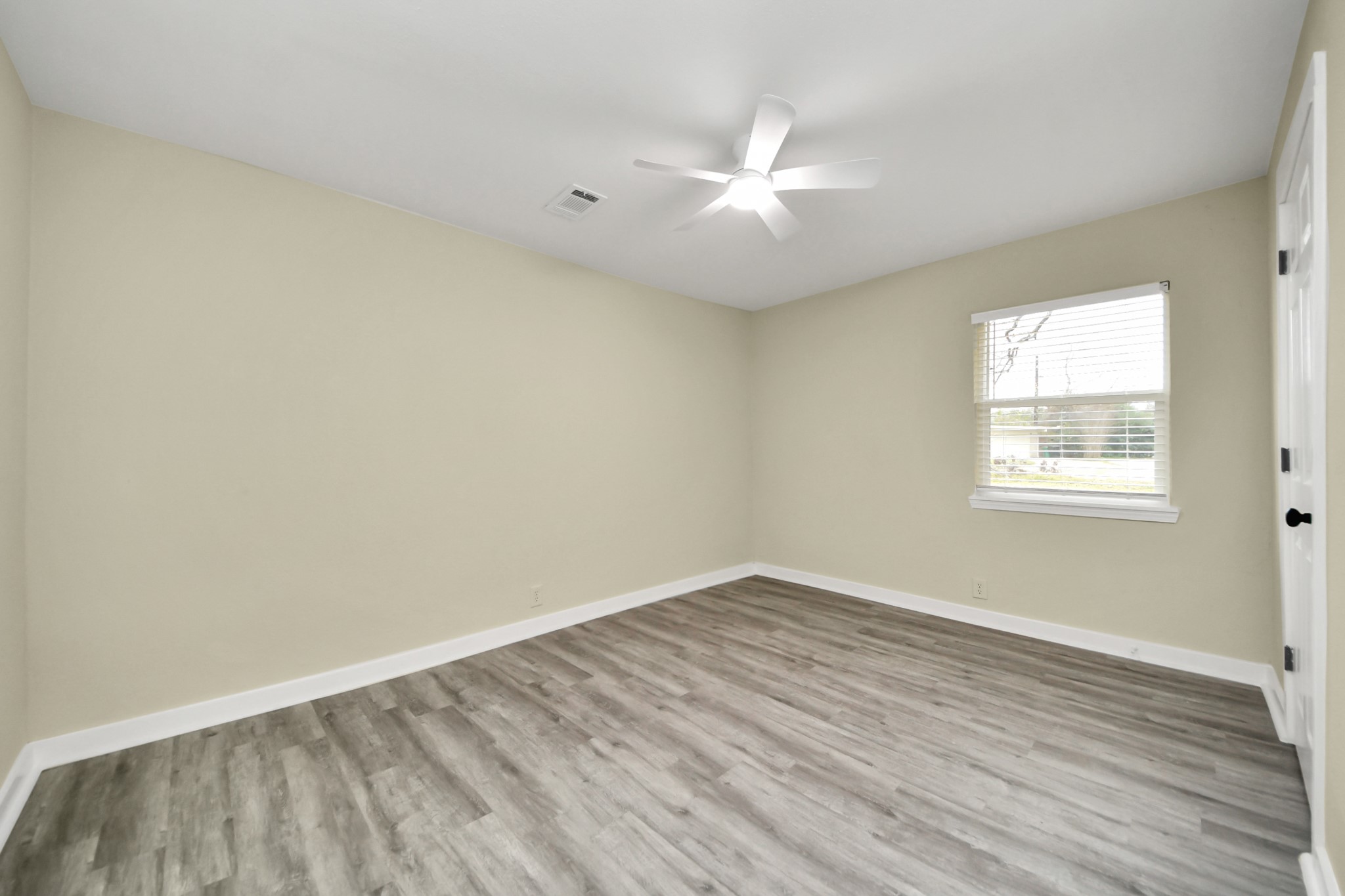 2626 Knotty Oaks Trail Property Photo 38