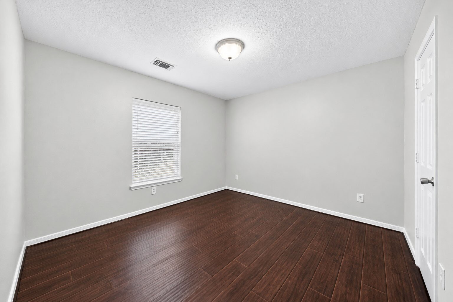 6315 Ballina Meadows Court Property Photo 6