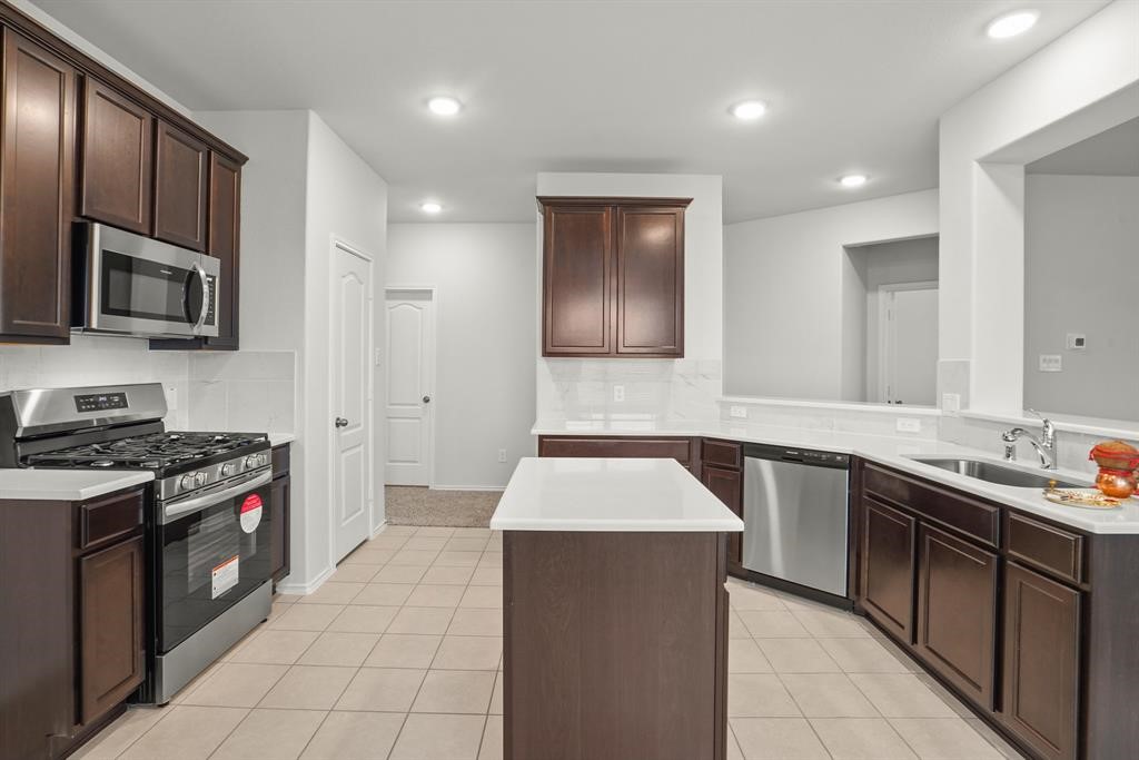 8414 Red Shiner Way Property Photo 11