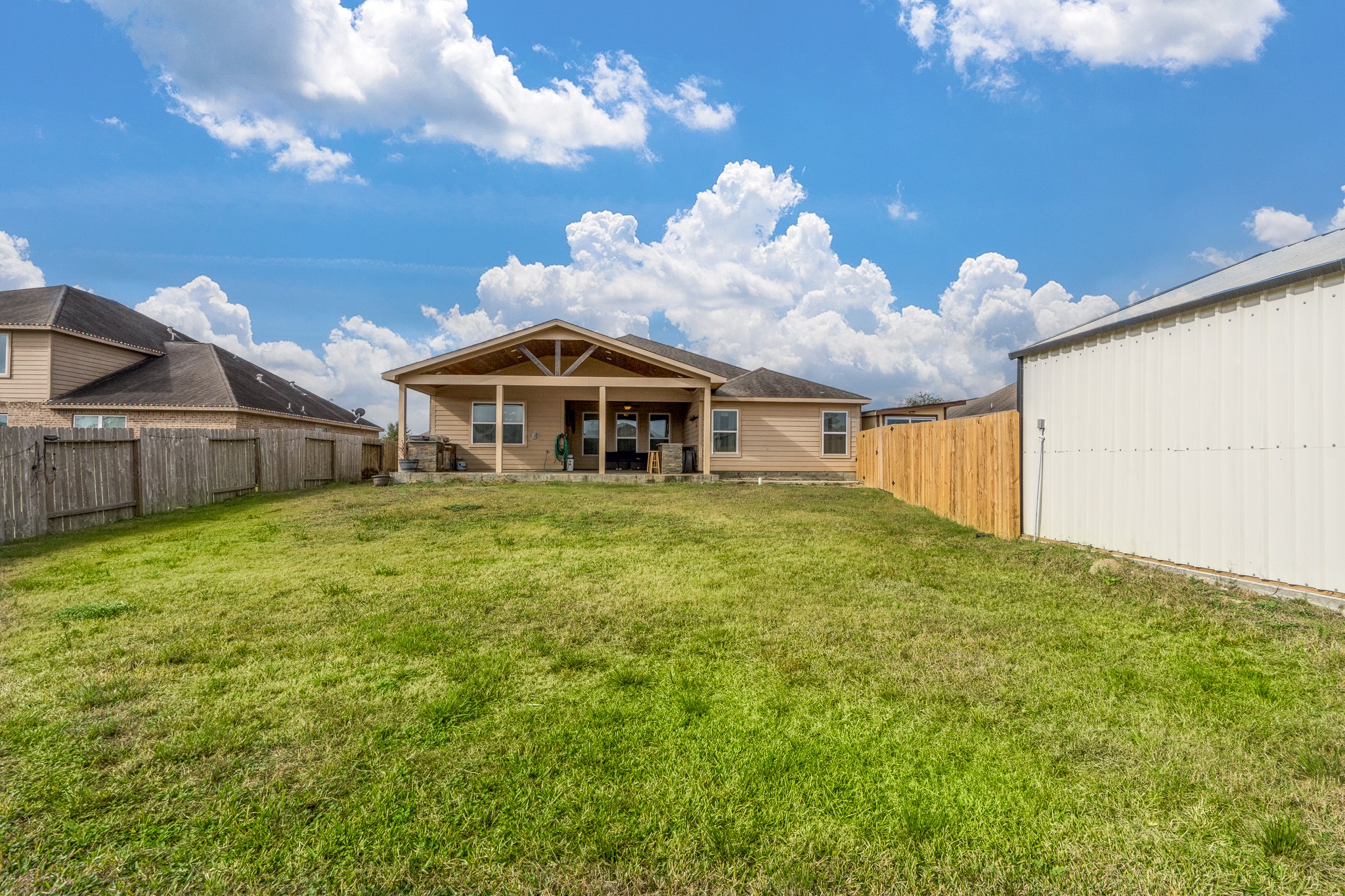 18879 Atascosa Trail Property Photo 2