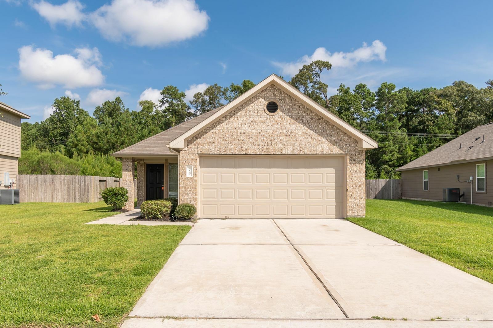 3127 Right Way Property Photo 1