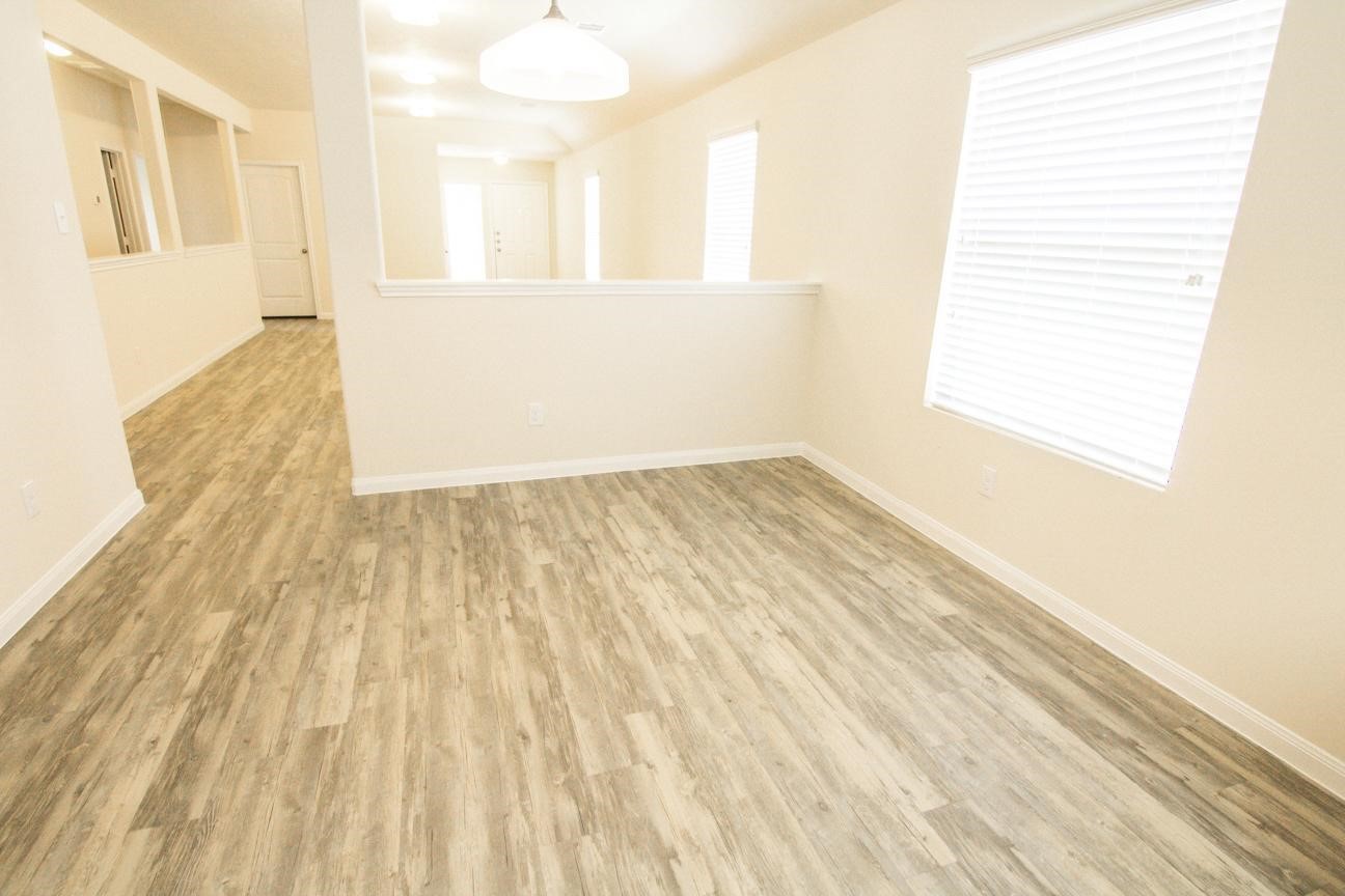 3127 Right Way Property Photo 10