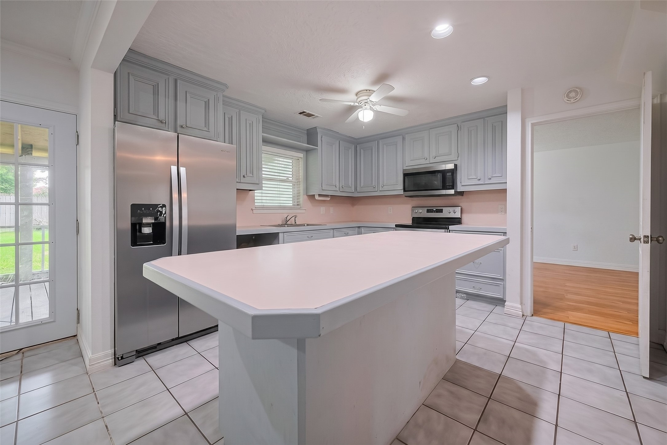 13351 Oak Leaf Lane Property Photo 6
