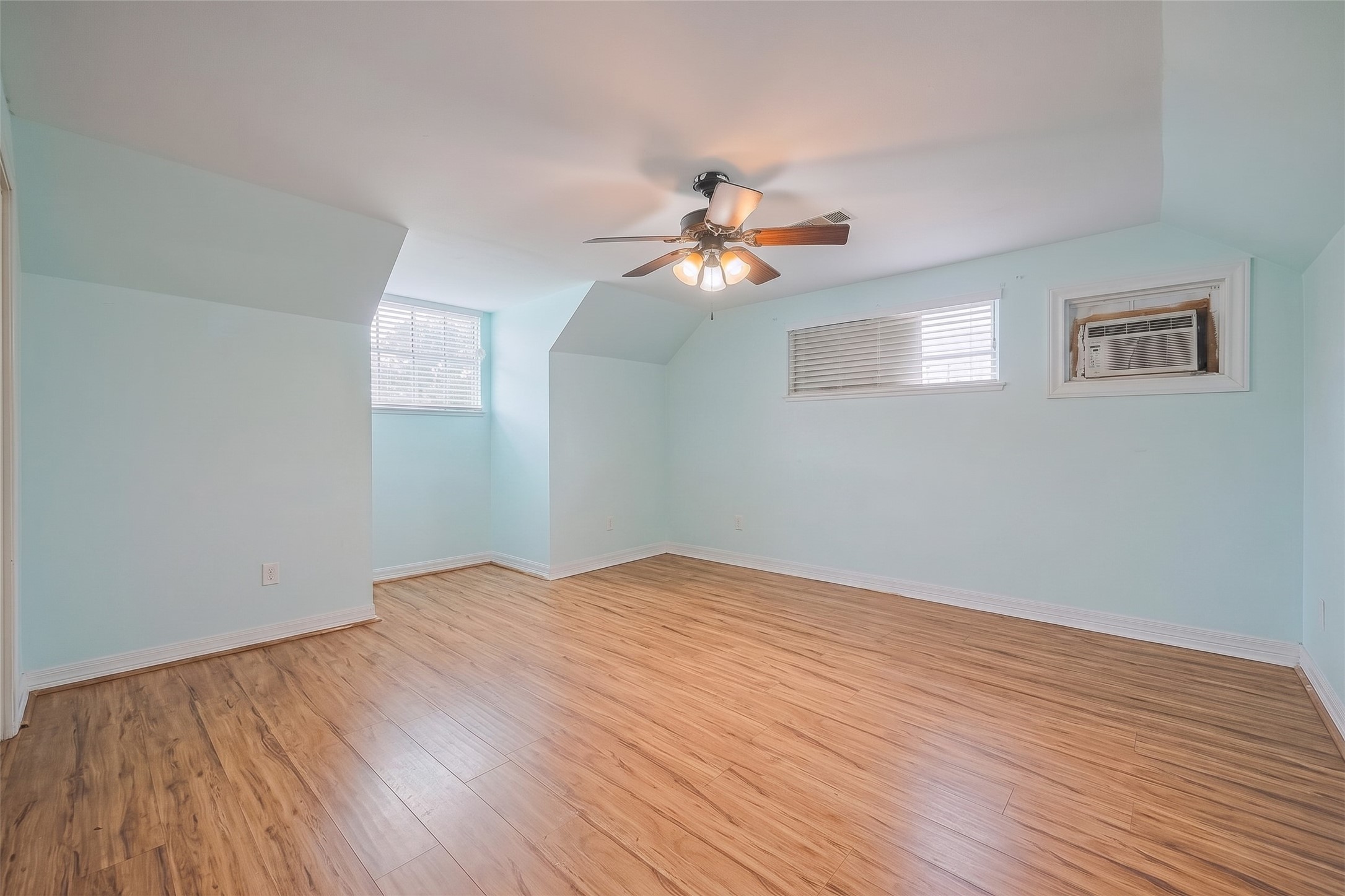 13351 Oak Leaf Lane Property Photo 13