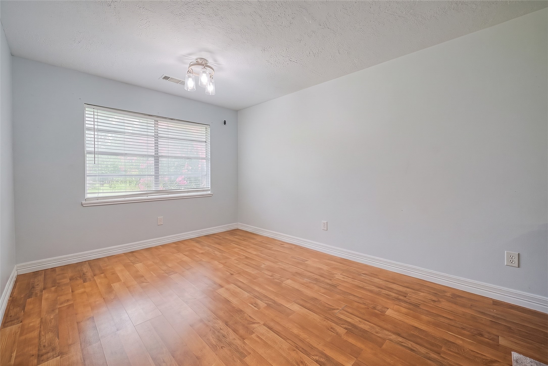 13351 Oak Leaf Lane Property Photo 19