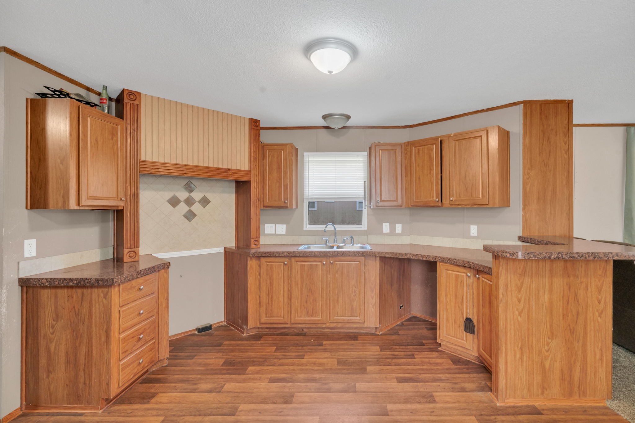 8318 Silver Maple Property Photo 7