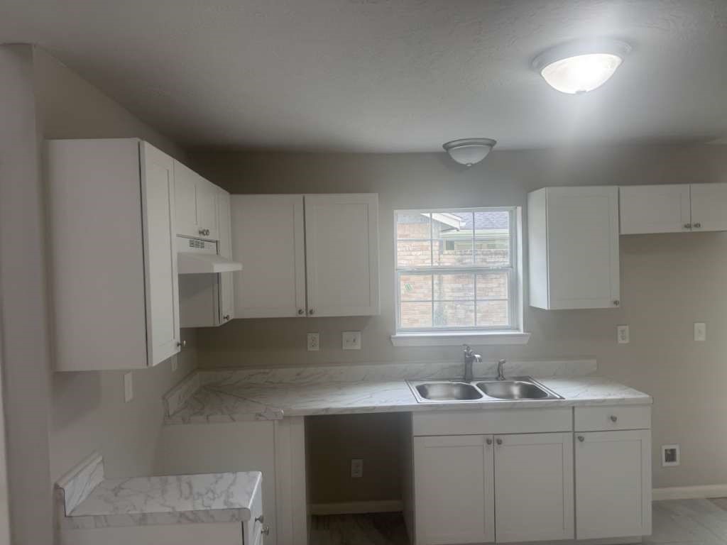 14911 Walters Road Property Photo 6