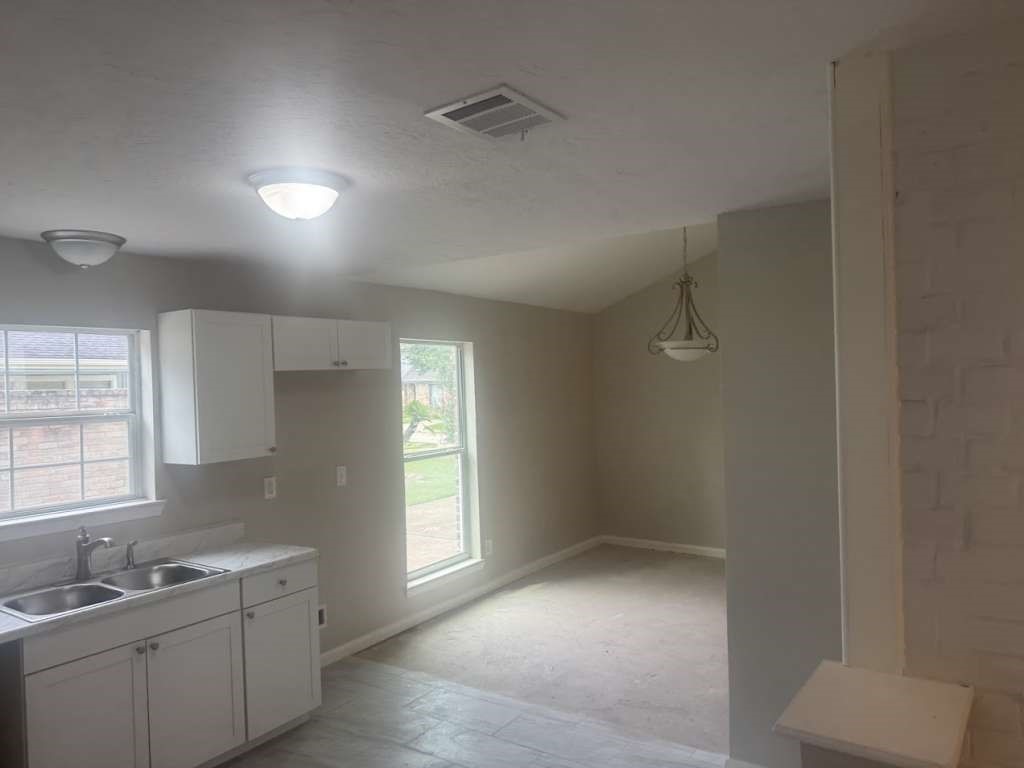 14911 Walters Road Property Photo 7