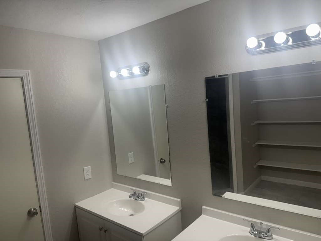 14911 Walters Road Property Photo 13
