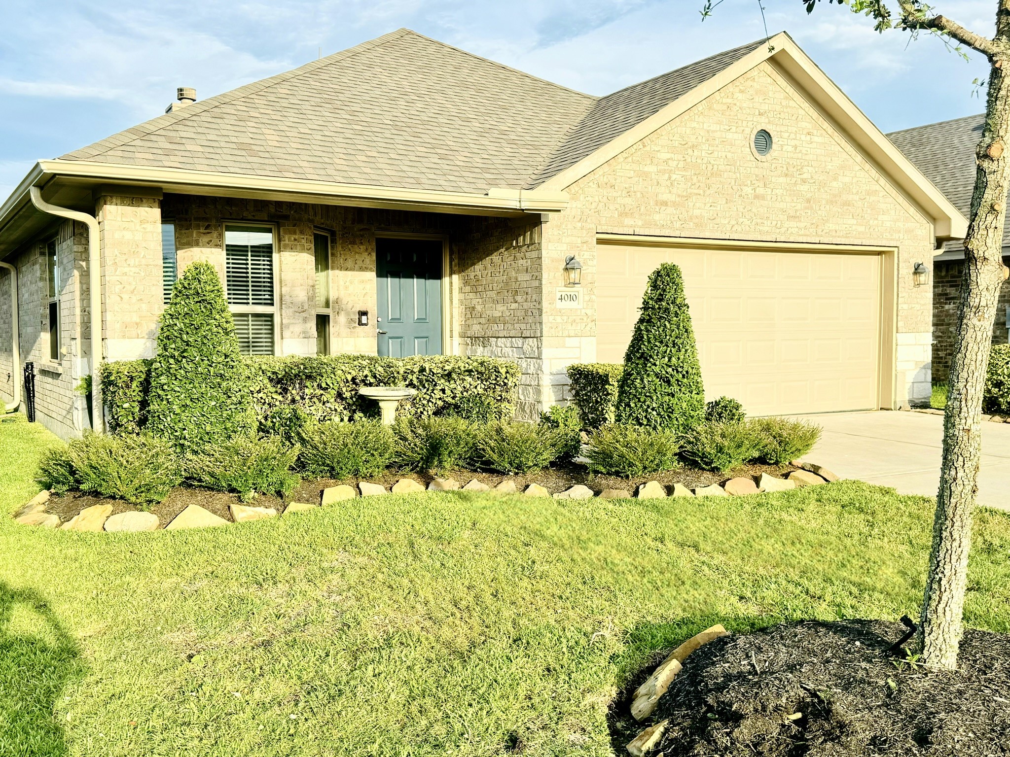 4010 Southall Place Property Photo 2