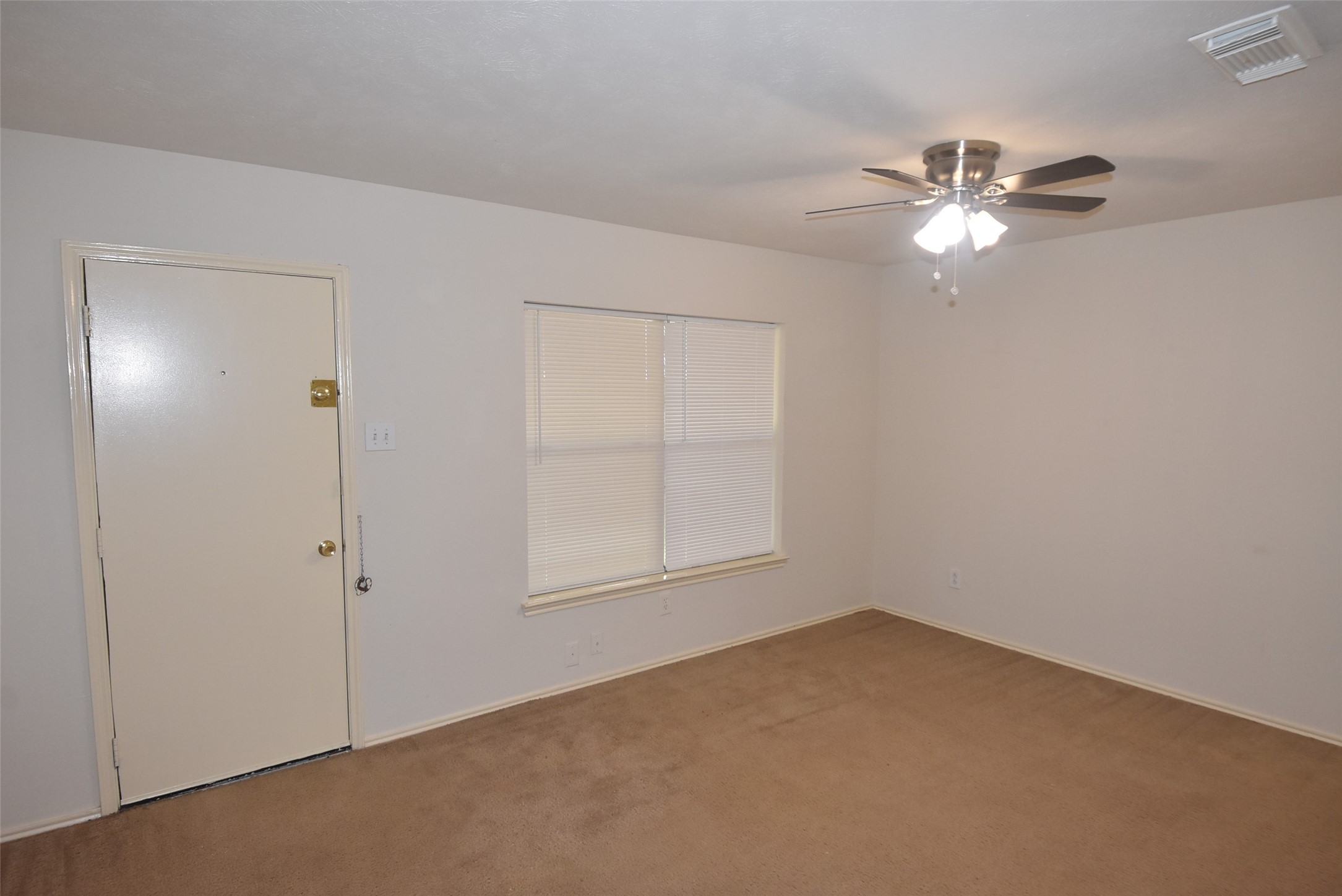20107 Beechview Lane Property Photo 4