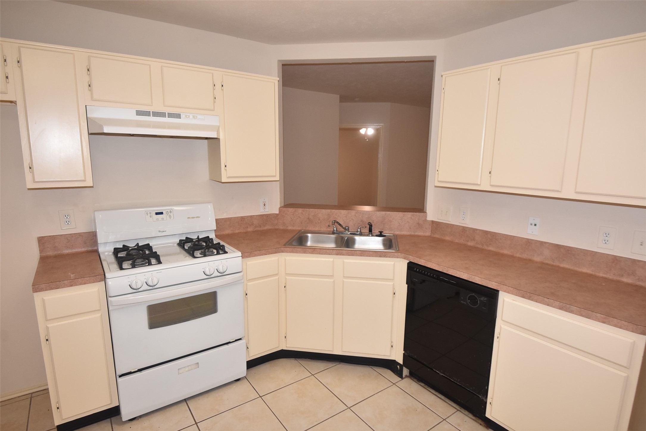 20107 Beechview Lane Property Photo 6