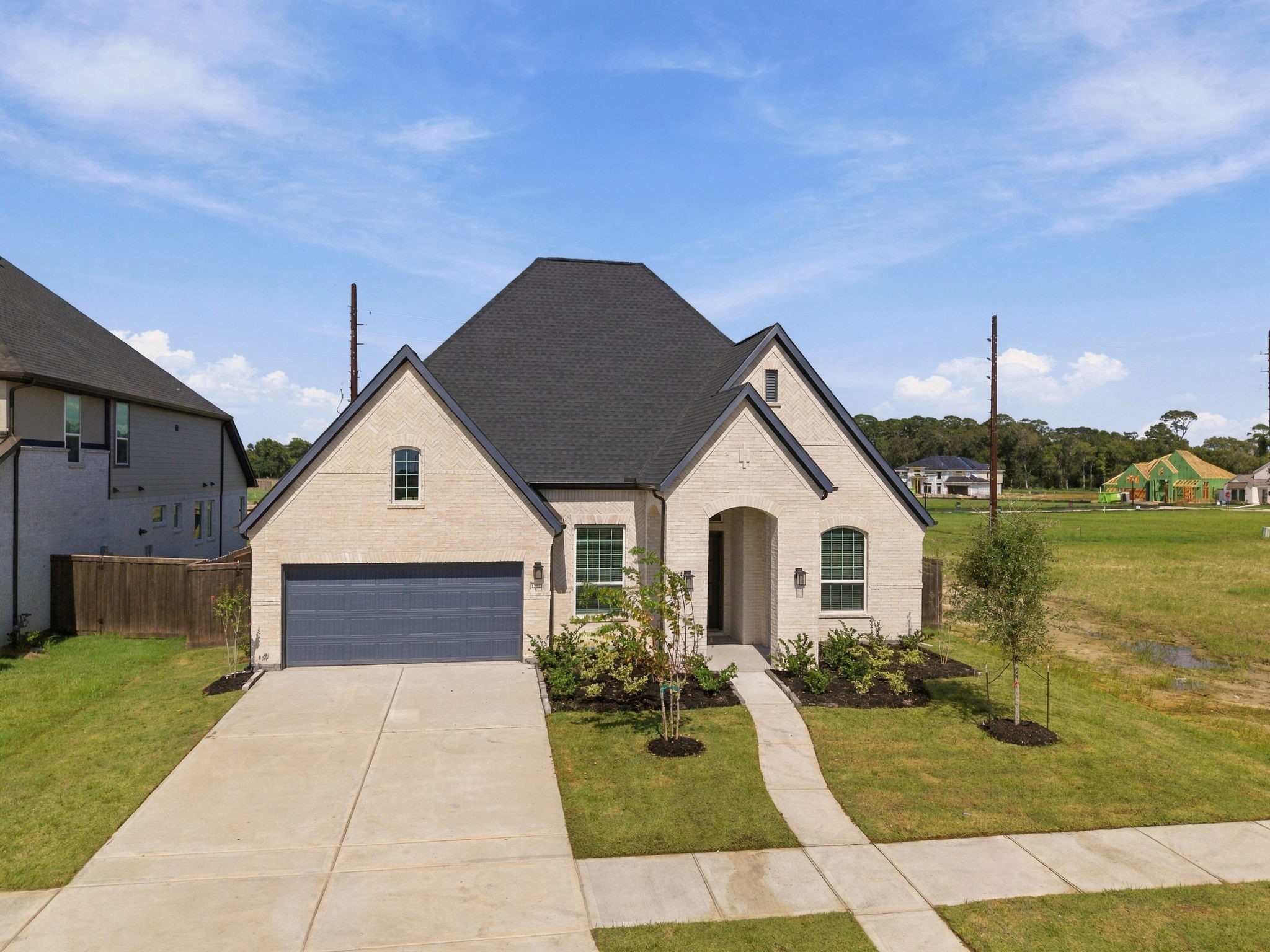 12222 Denham Drive Property Photo 2