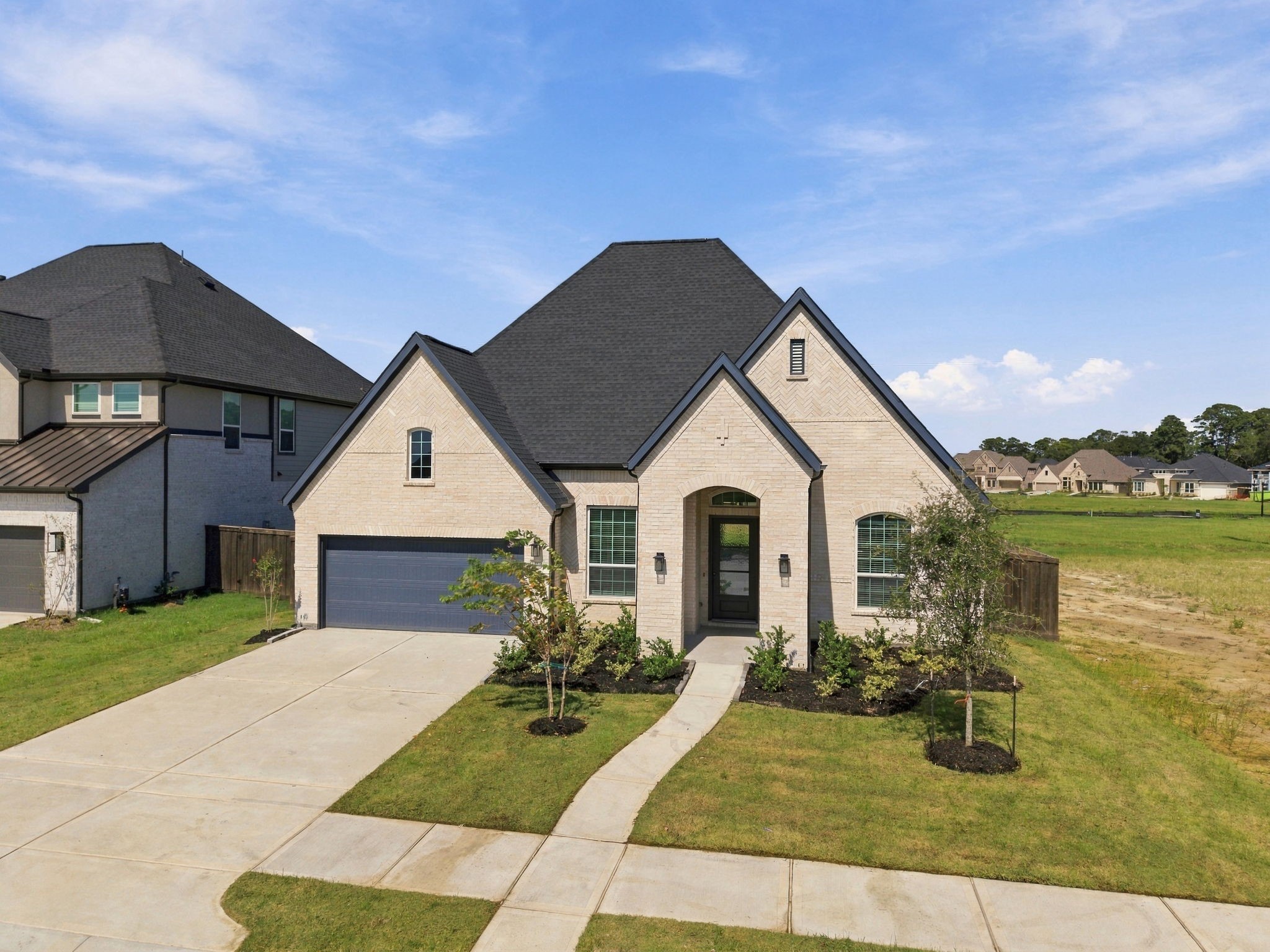12222 Denham Drive Property Photo 4