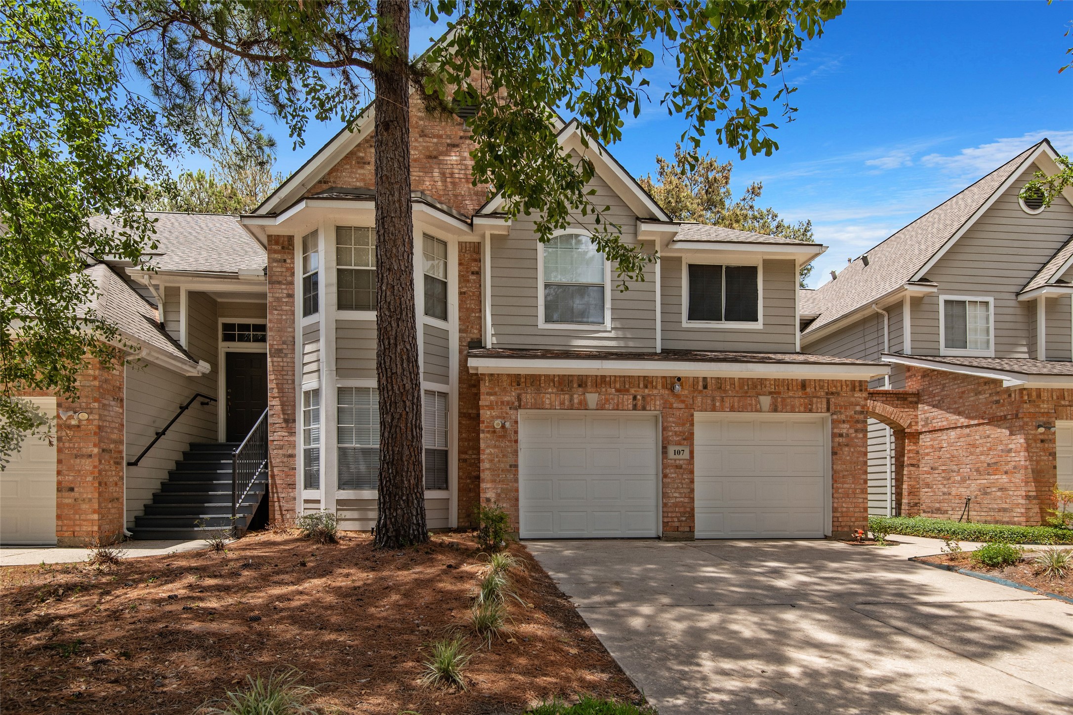 107 S Spiral Vine Circle Property Photo 1