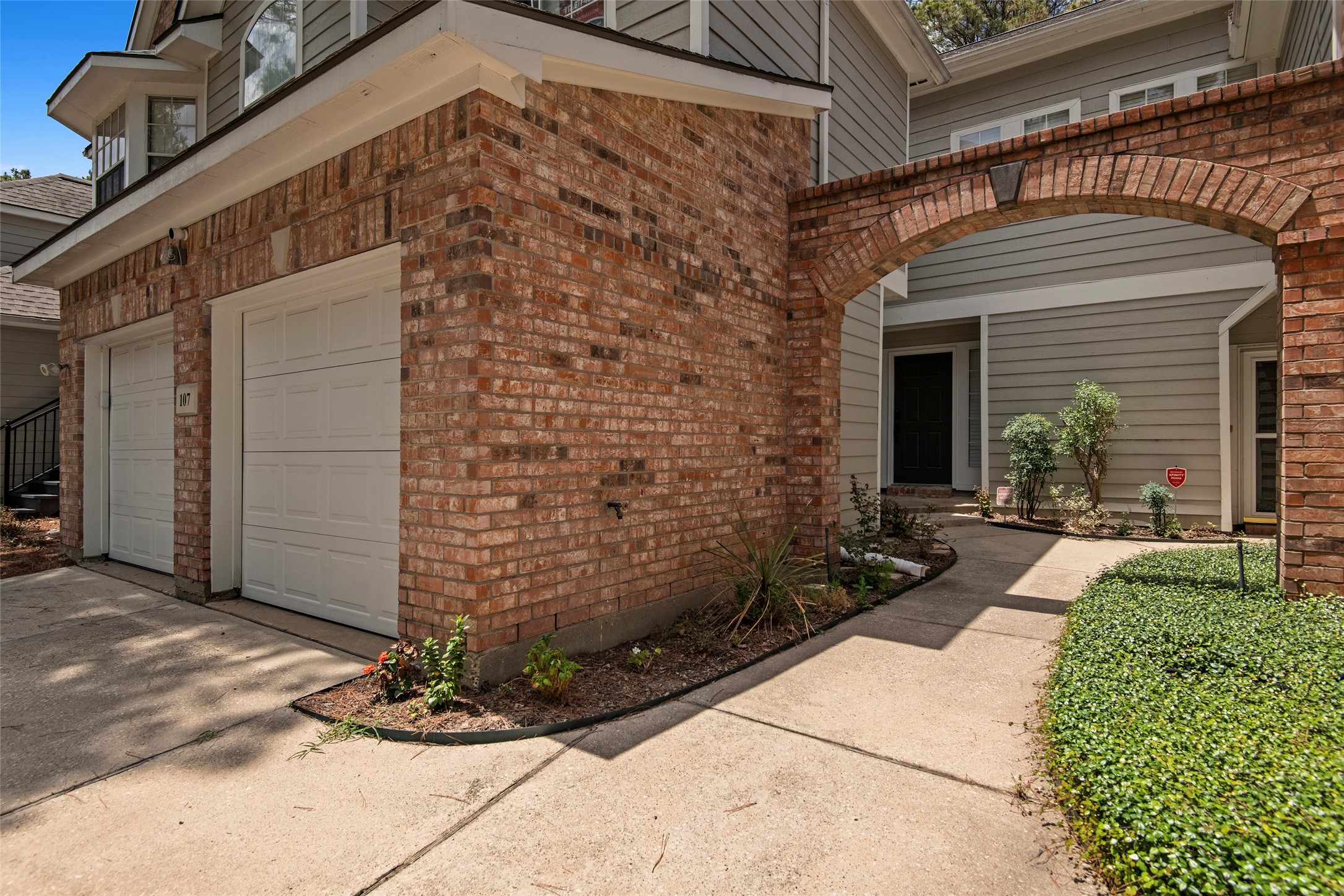 107 S Spiral Vine Circle Property Photo 4