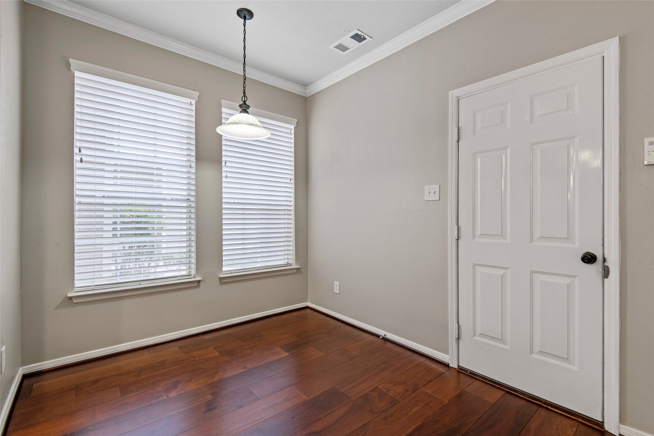 107 S Spiral Vine Circle Property Photo 18