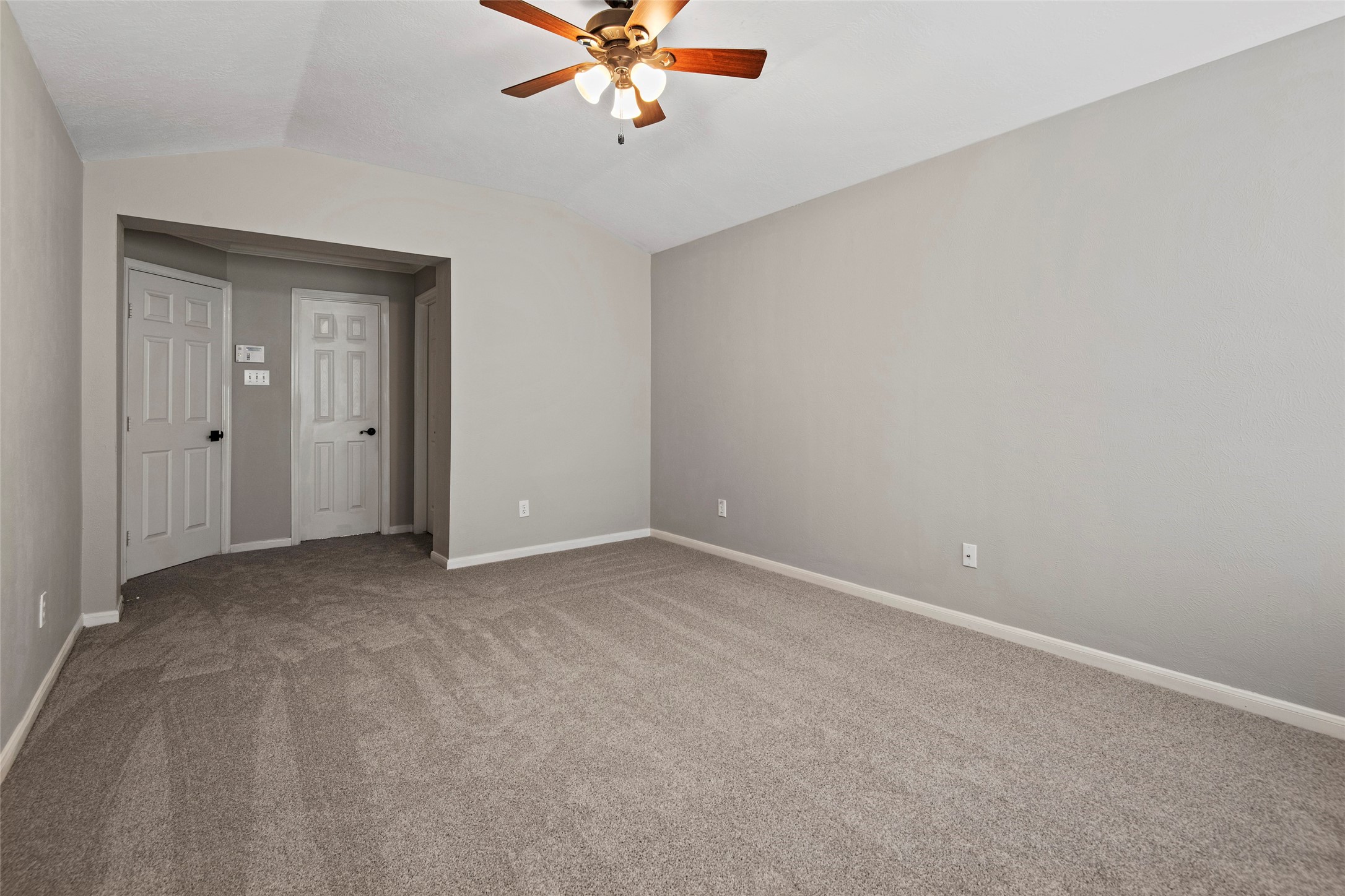 107 S Spiral Vine Circle Property Photo 26