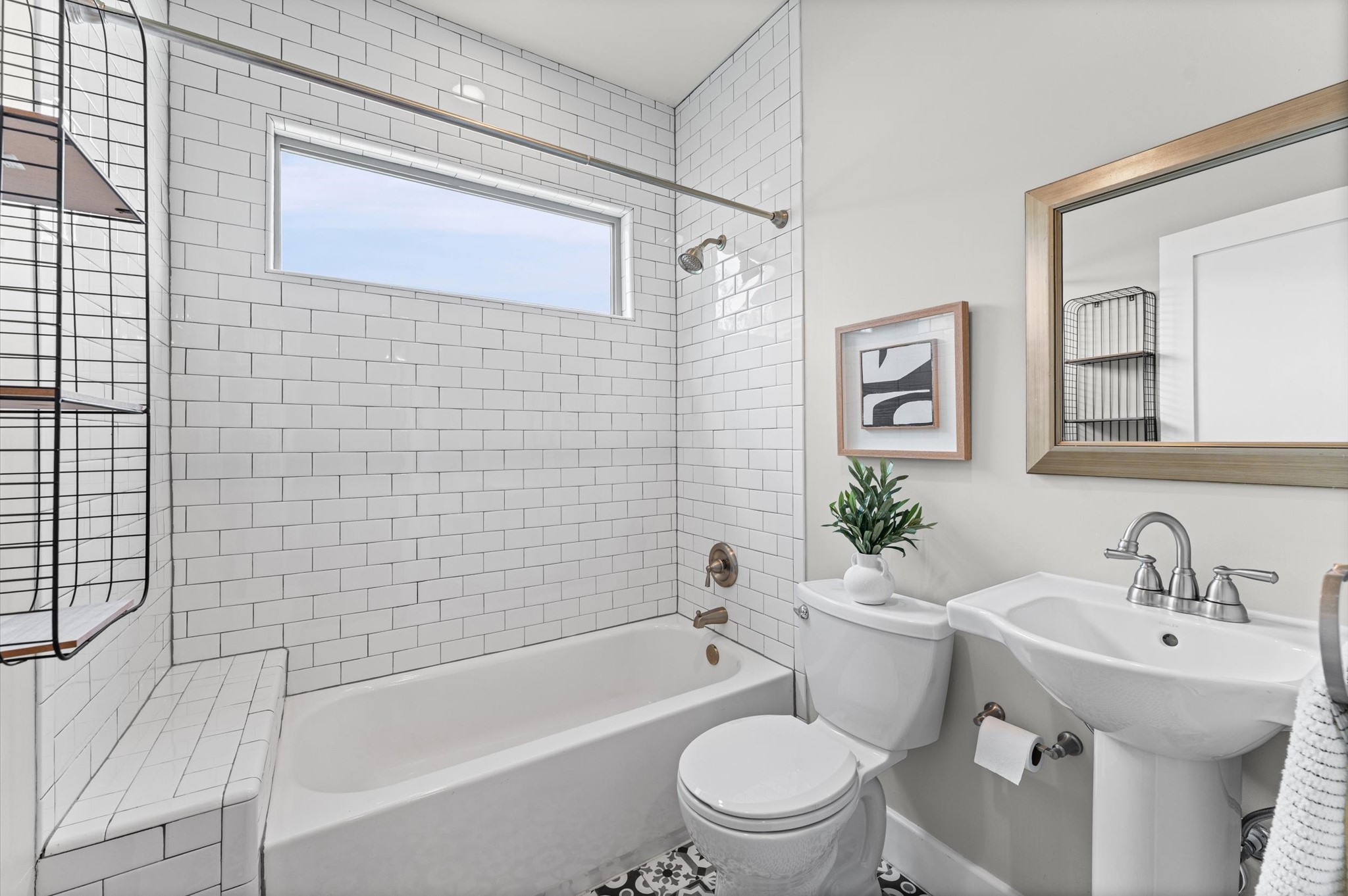 1201 Tabor Street Property Photo 8