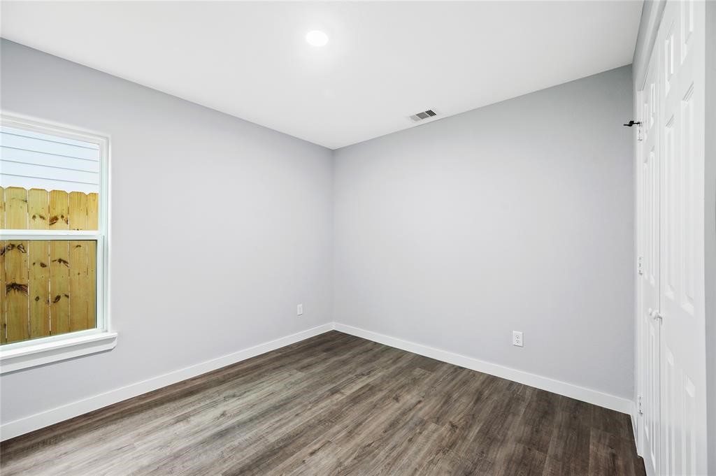 8215 Crestview Drive A Property Photo 10