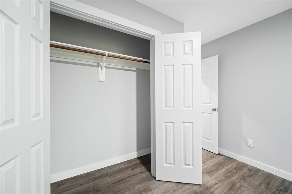 8215 Crestview Drive A Property Photo 12