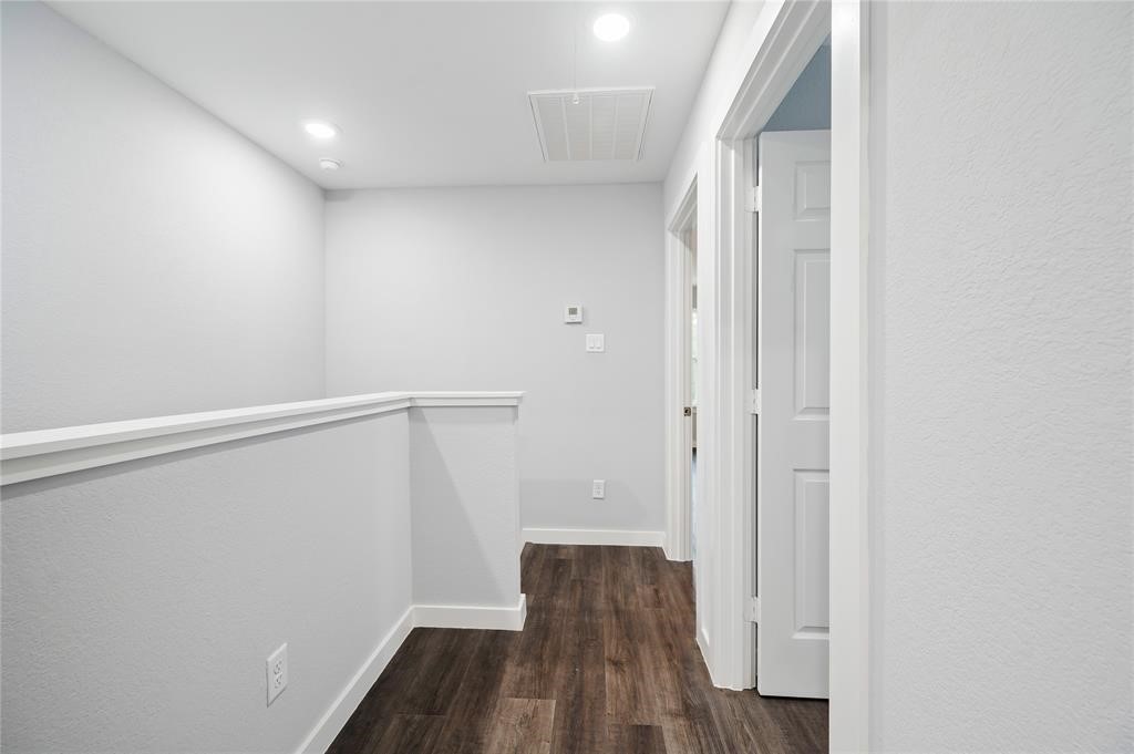 8215 Crestview Drive A Property Photo 16