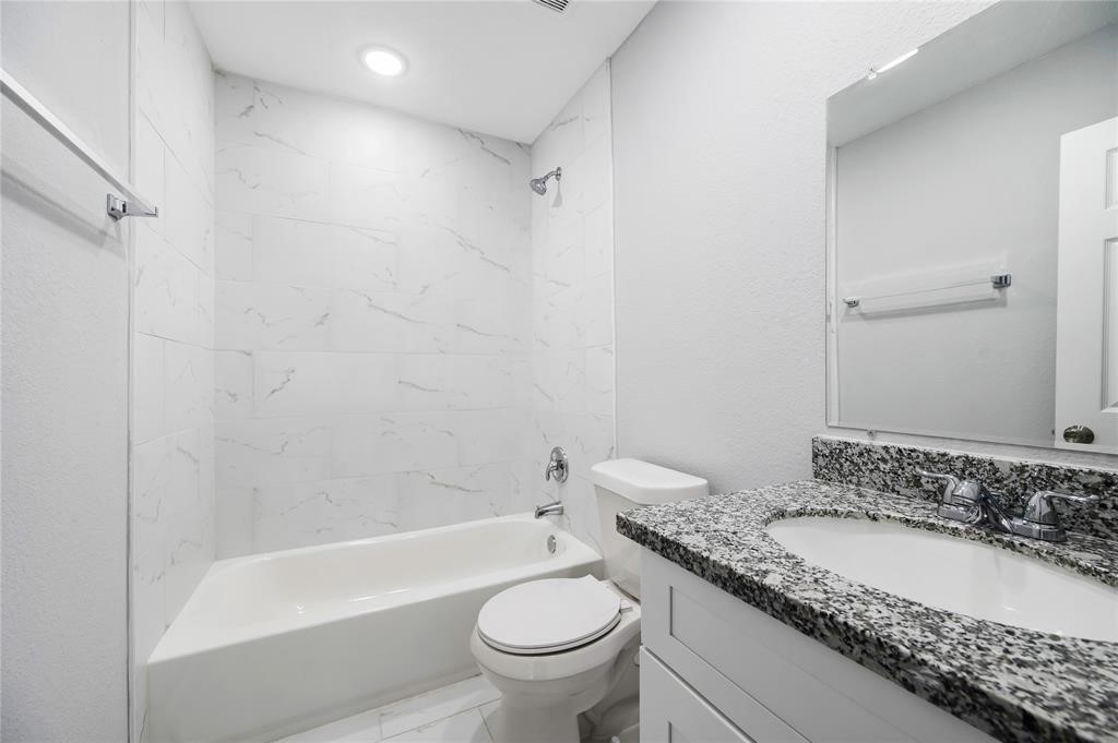 8215 Crestview Drive A Property Photo 23