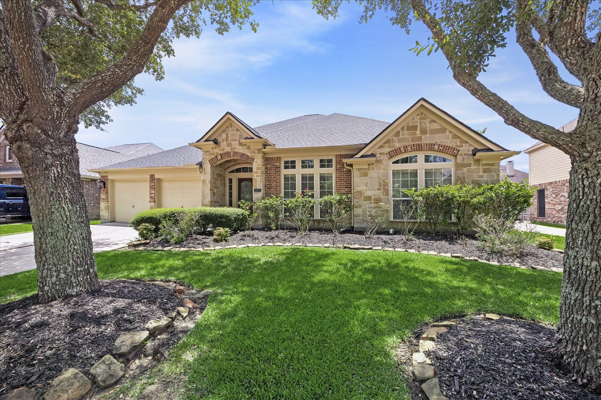 2504 Ivy Stone Lane Property Photo